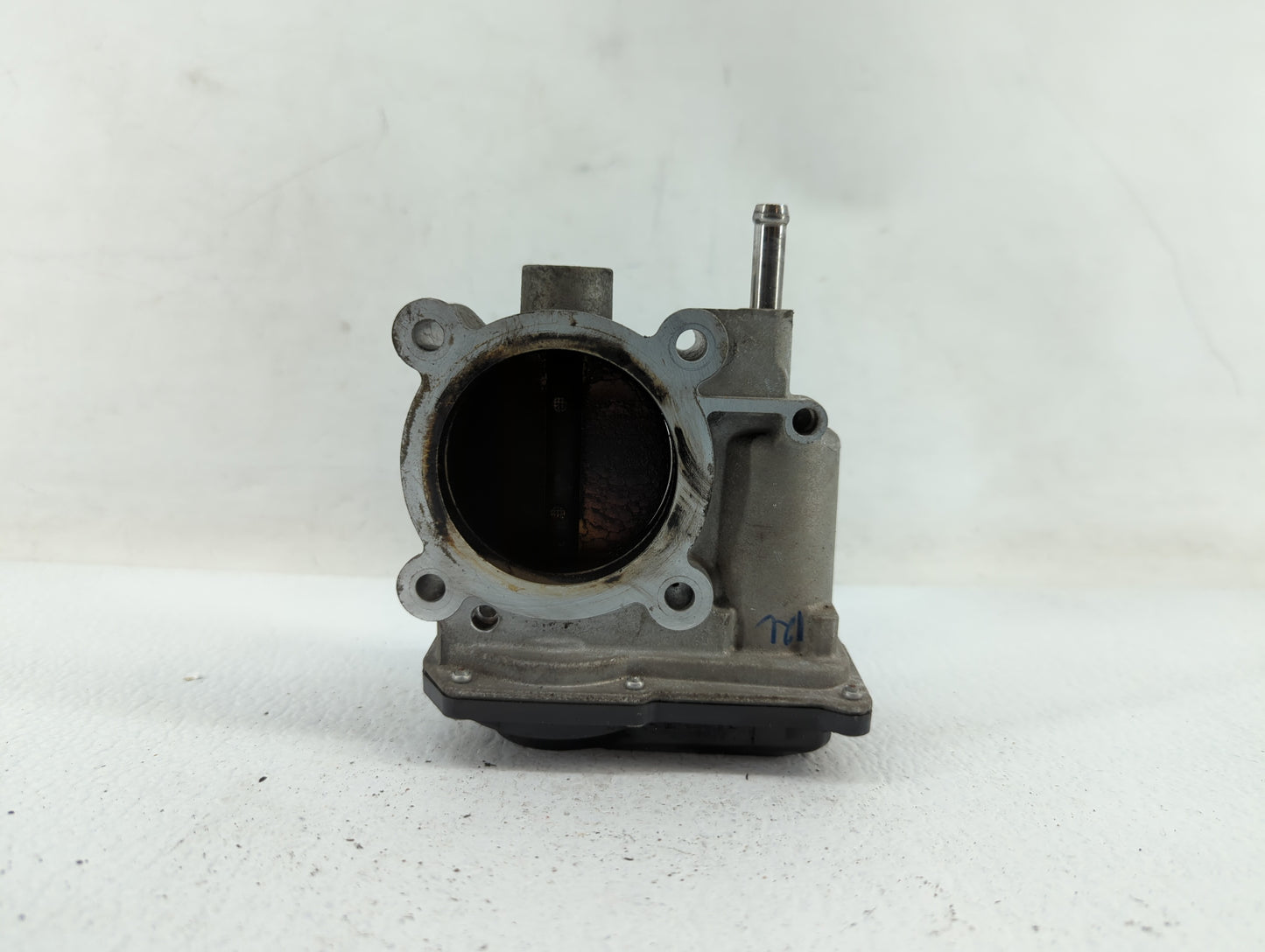 2013-2019 Subaru Legacy Throttle Body P/N:16112AA38A Fits Fits 2013 2014 2015 2016 2017 2018 2019 OEM Used Auto Parts - Oemu