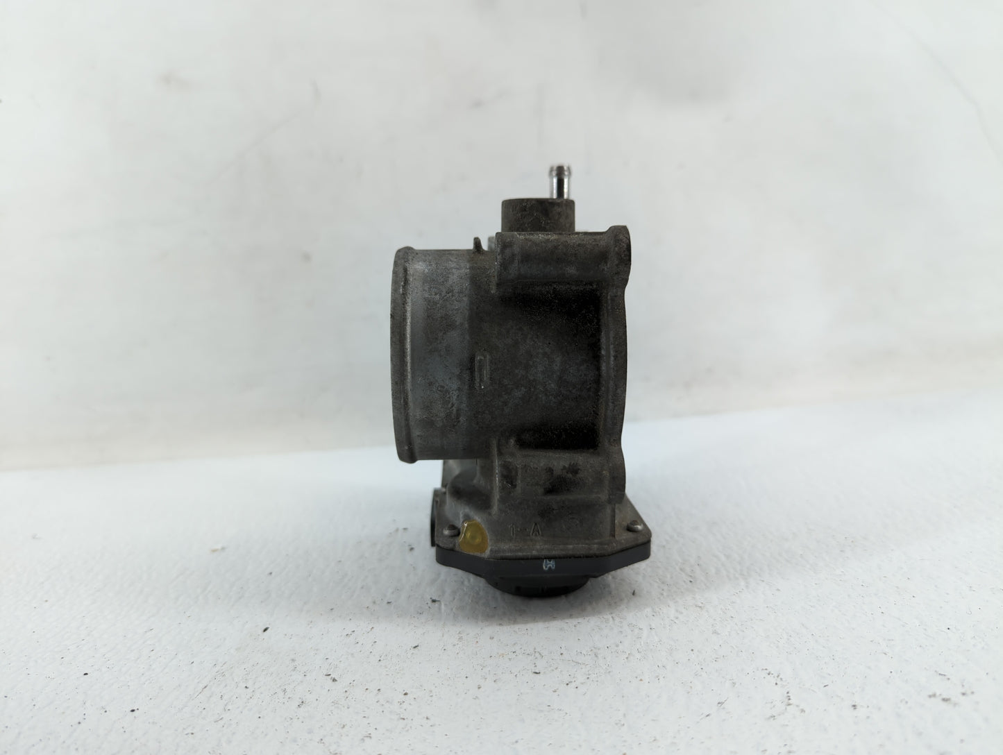 2013-2019 Subaru Legacy Throttle Body P/N:16112AA38A Fits Fits 2013 2014 2015 2016 2017 2018 2019 OEM Used Auto Parts - Oemu