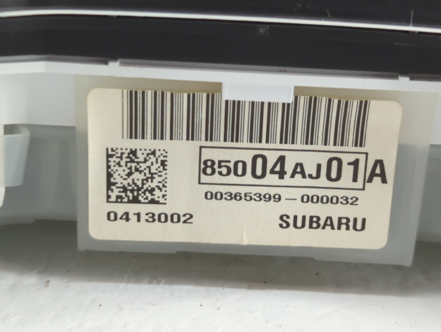 2013-2014 Subaru Legacy Instrument Cluster Speedometer Gauges P/N:85004AJ01A Fits Fits 2013 2014 OEM Used Auto Parts - Oemus