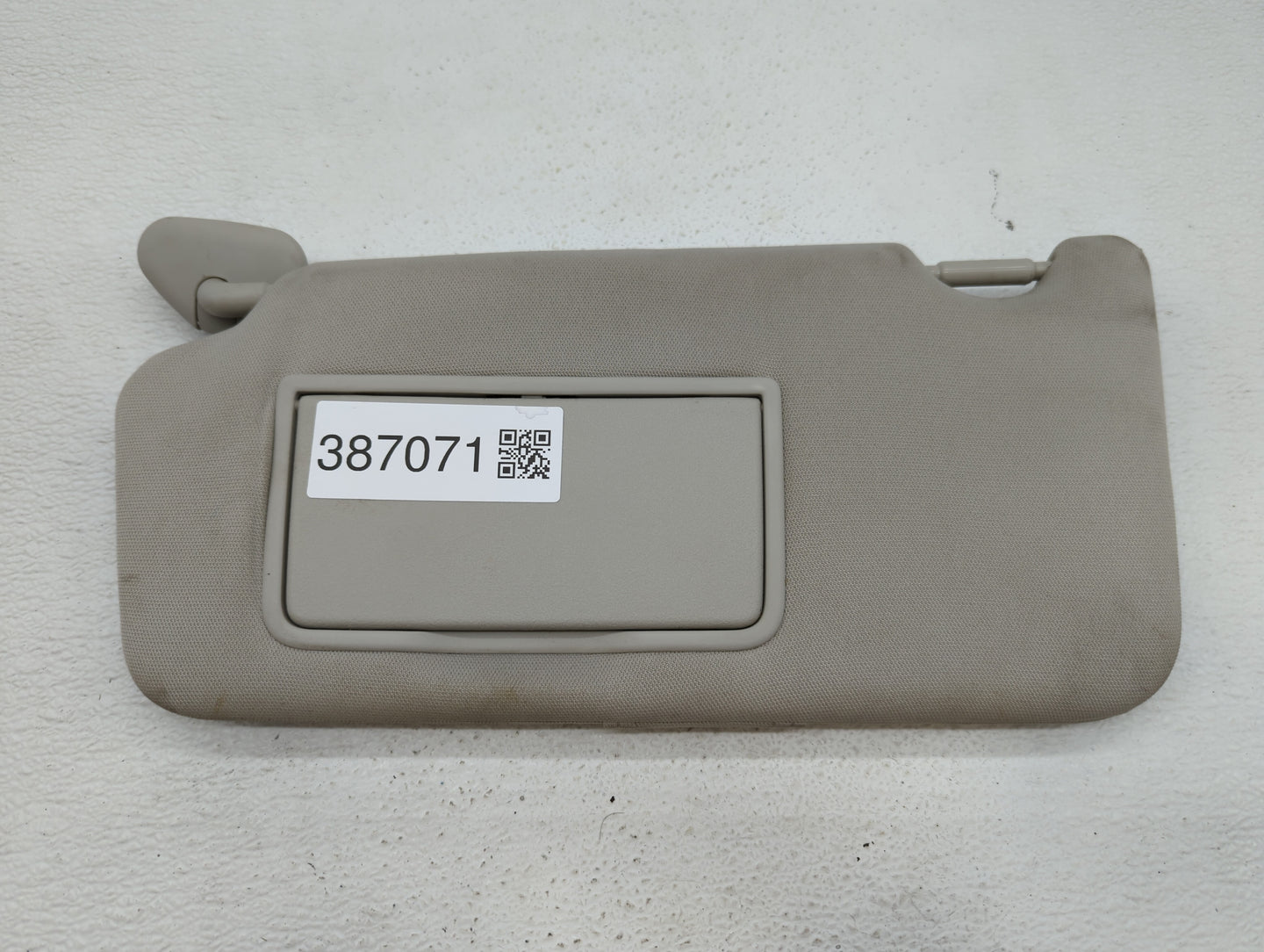 2010-2014 Subaru Legacy Sun Visor Shade Replacement Passenger Right Mirror Fits Fits 2010 2011 2012 2013 2014 OEM Used Auto 