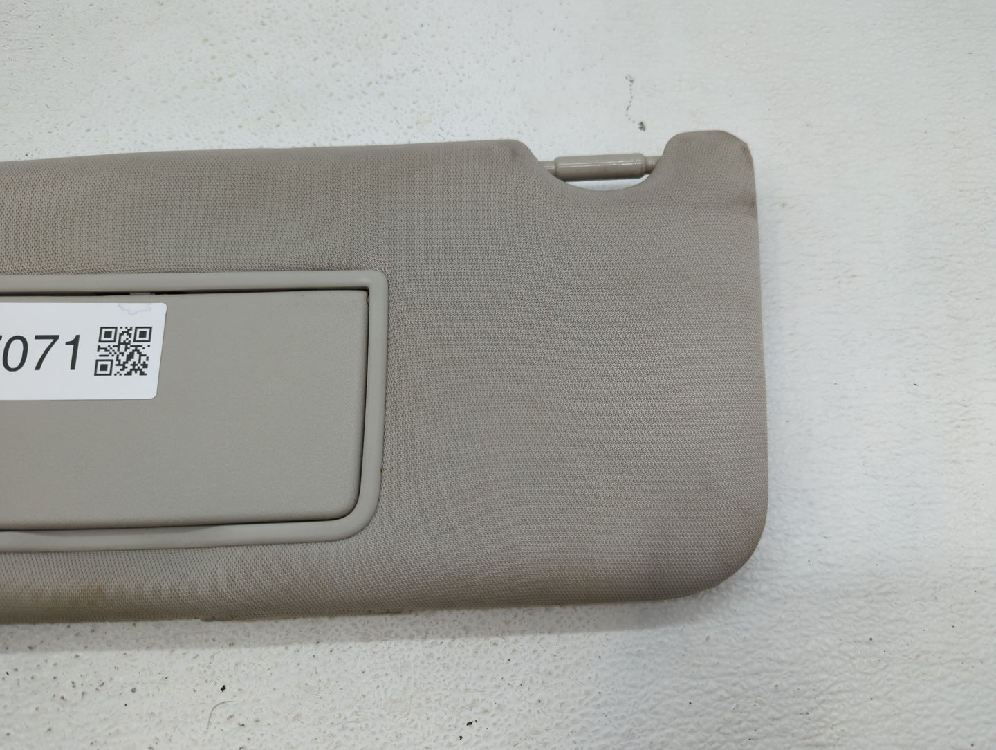2010-2014 Subaru Legacy Sun Visor Shade Replacement Passenger Right Mirror Fits Fits 2010 2011 2012 2013 2014 OEM Used Auto 