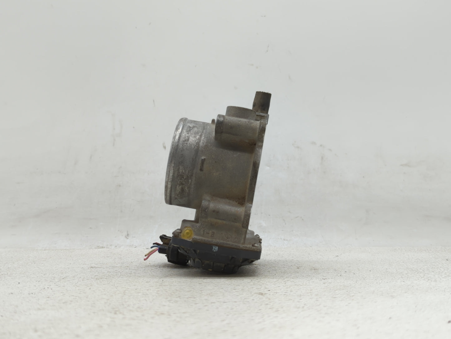 2013-2019 Subaru Legacy Throttle Body P/N:16112AA38A Fits Fits 2013 2014 2015 2016 2017 2018 2019 OEM Used Auto Parts - Oemu
