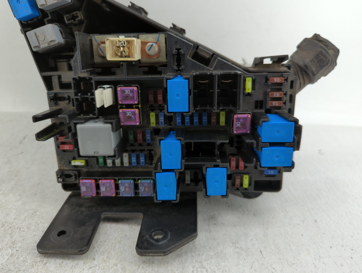 2010-2014 Subaru Legacy Fusebox Fuse Box Panel Relay Module P/N:MB102800B MB10280B, MB102801B Fits Fits 2010 2011 2012 2013 