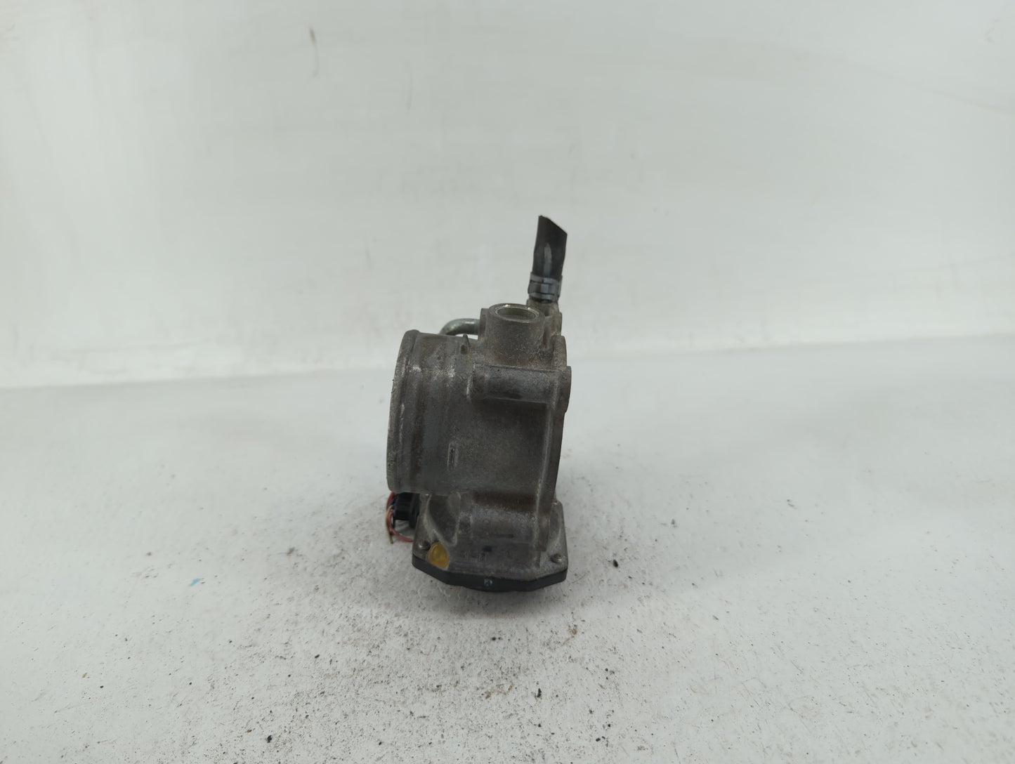 2013-2019 Subaru Legacy Throttle Body P/N:16112AA38A Fits Fits 2013 2014 2015 2016 2017 2018 2019 OEM Used Auto Parts - Oemu