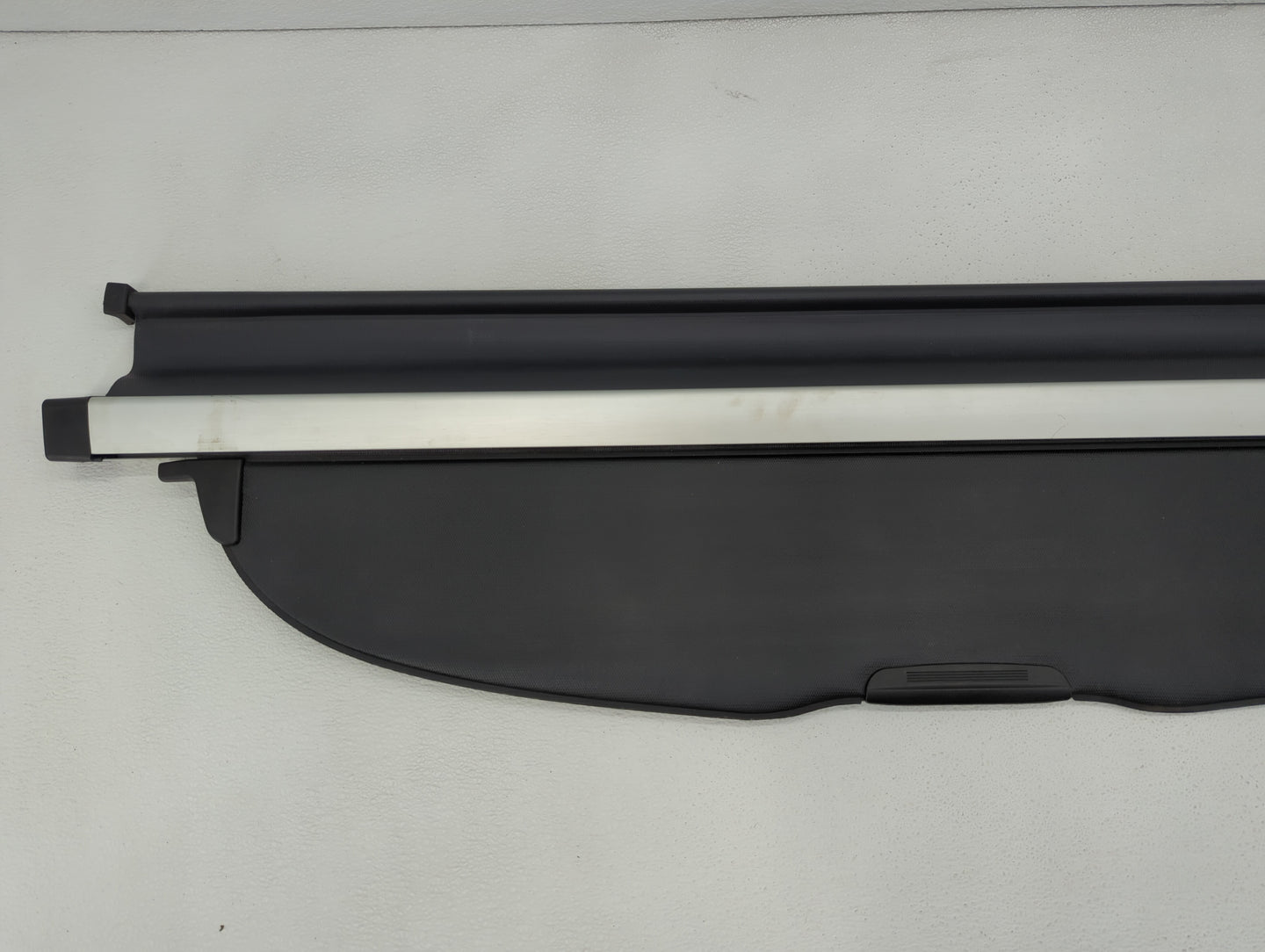2013 Subaru Legacy Rear Cargo Cover Storage Retractable Shade - Oemusedautoparts1.com