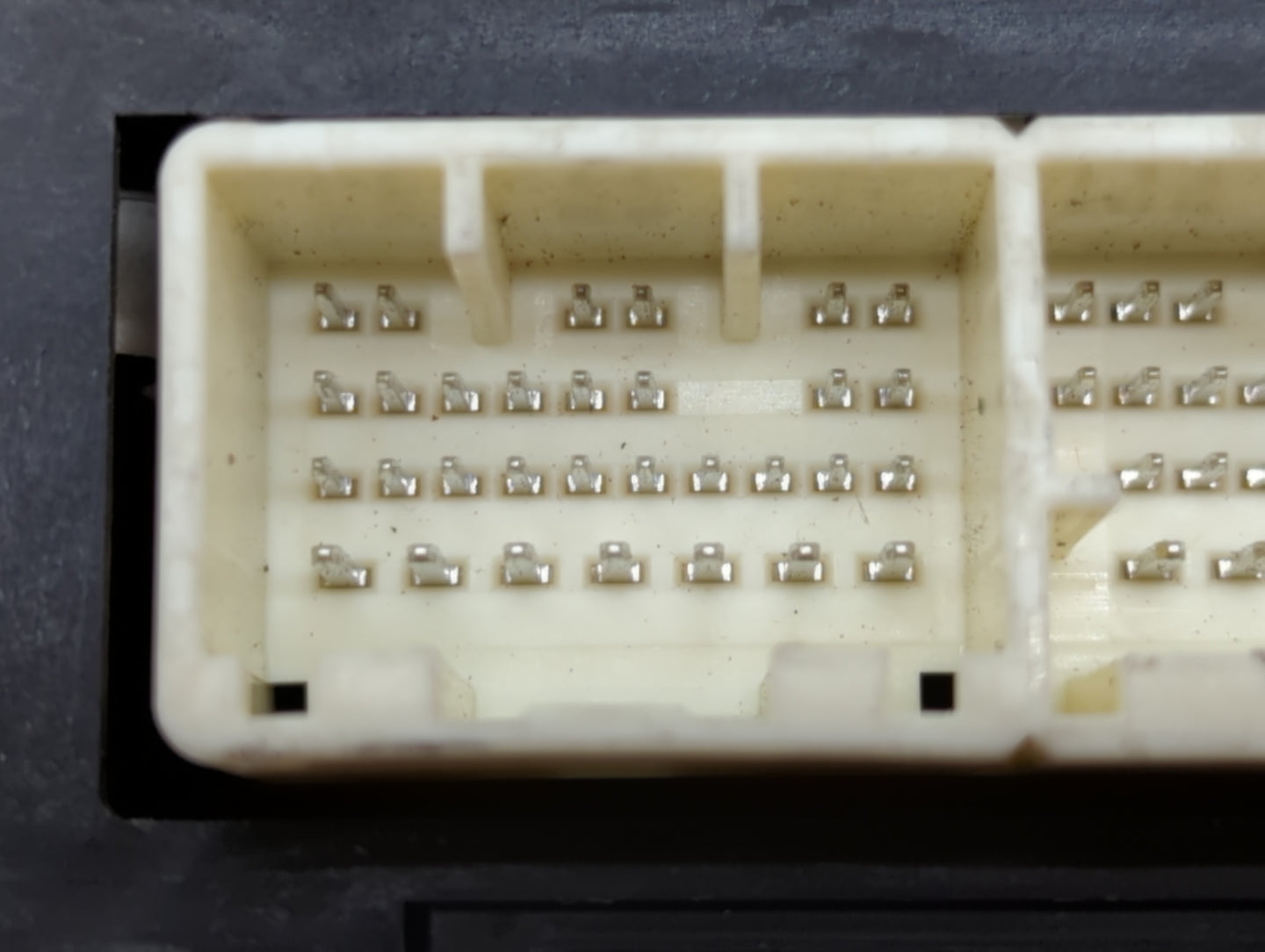 2013-2014 Subaru Legacy PCM Engine Control Computer ECU ECM PCU OEM P/N:22765AE04B 22765AE06E, 22765AE06A Fits Fits 2013 201
