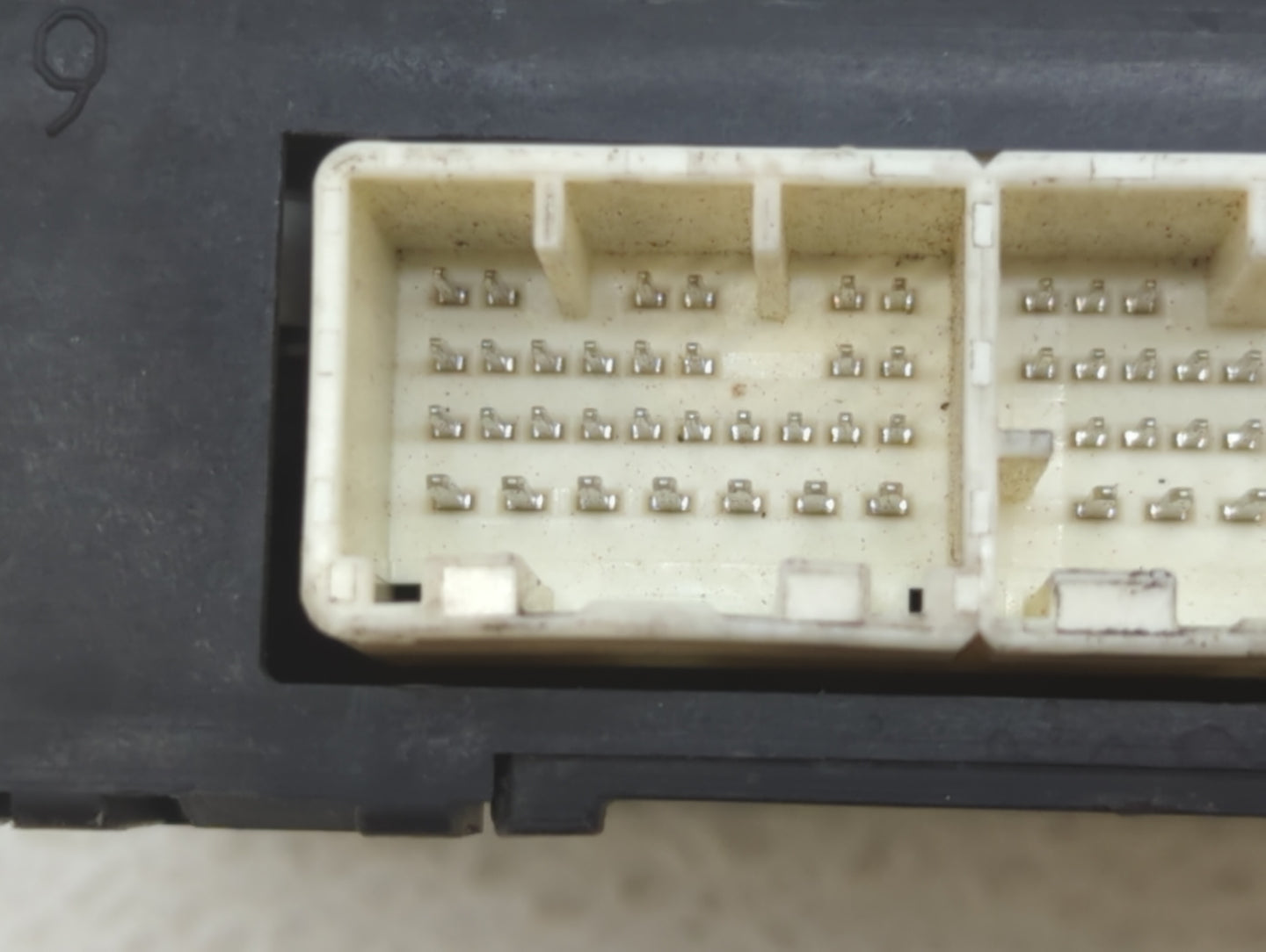 2013-2014 Subaru Legacy PCM Engine Control Computer ECU ECM PCU OEM P/N:22765AE06D 22765AE07C, 22765AE07D Fits Fits 2013 201