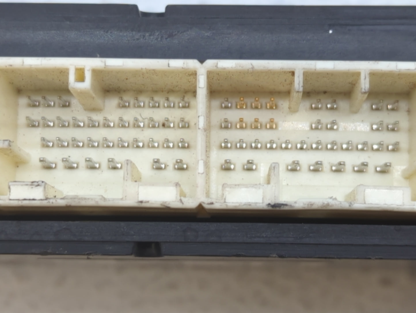 2013-2014 Subaru Legacy PCM Engine Control Computer ECU ECM PCU OEM P/N:22765AE06D 22765AE07C, 22765AE07D Fits Fits 2013 201