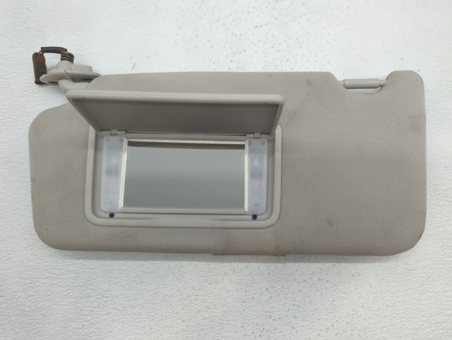 2010-2014 Subaru Legacy Sun Visor Shade Replacement Passenger Right Mirror Fits Fits 2010 2011 2012 2013 2014 OEM Used Auto 