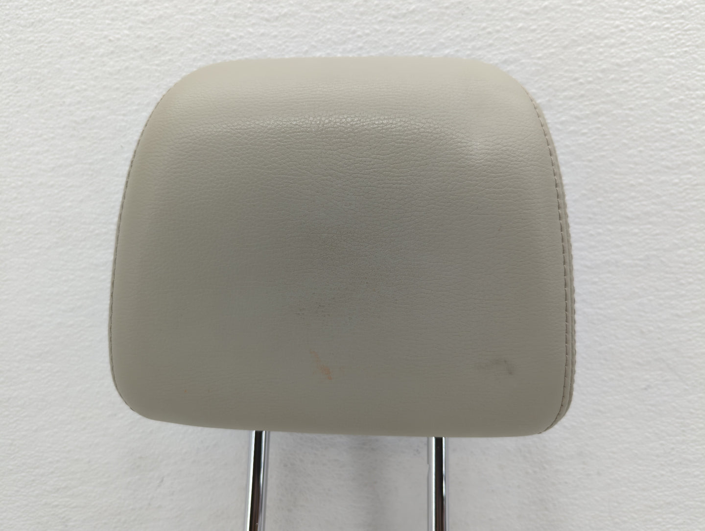 2013-2014 Subaru Legacy Headrest Head Rest Rear Seat Cream - Oemusedautoparts1.com