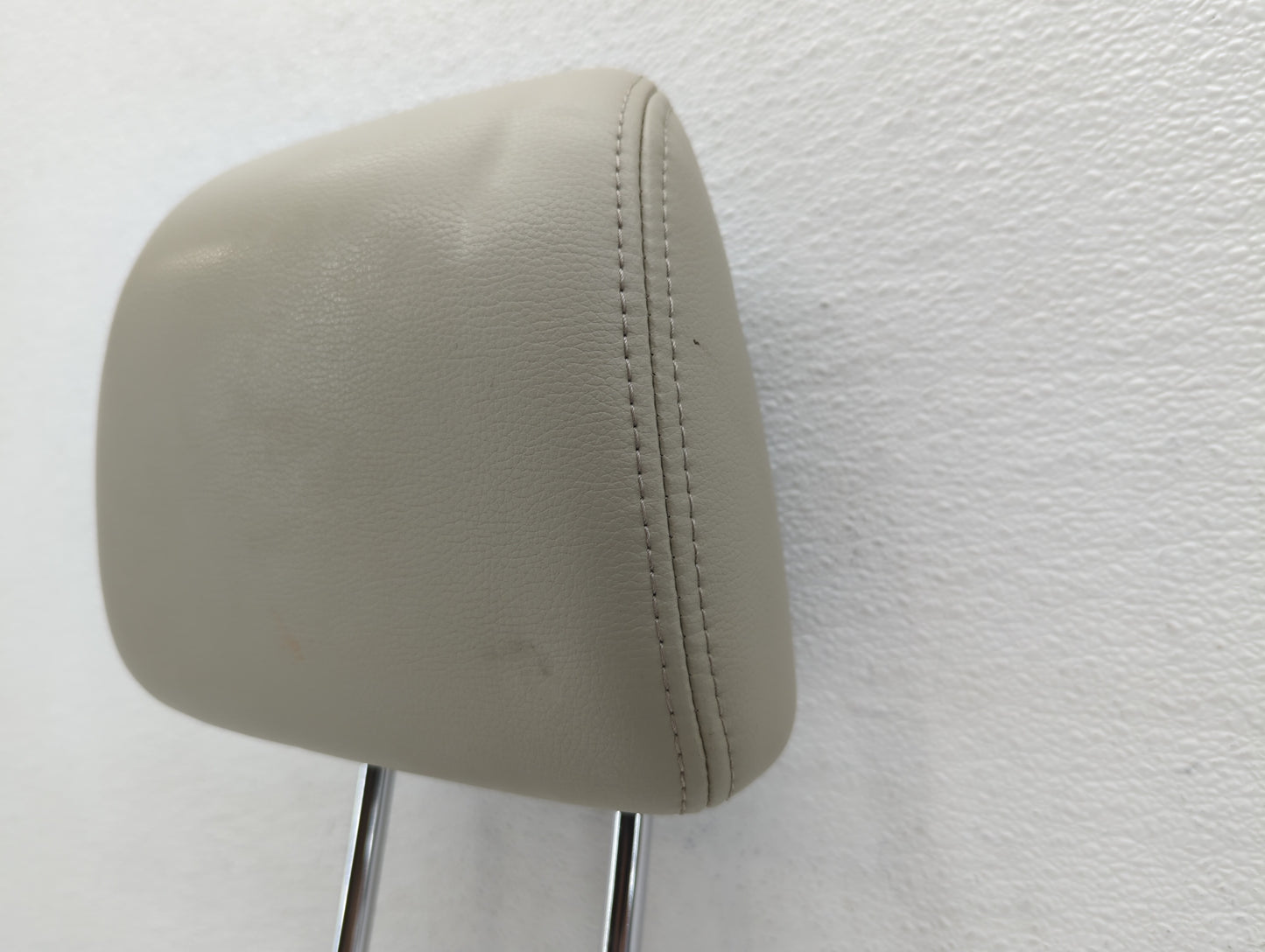 2013-2014 Subaru Legacy Headrest Head Rest Rear Seat Cream - Oemusedautoparts1.com