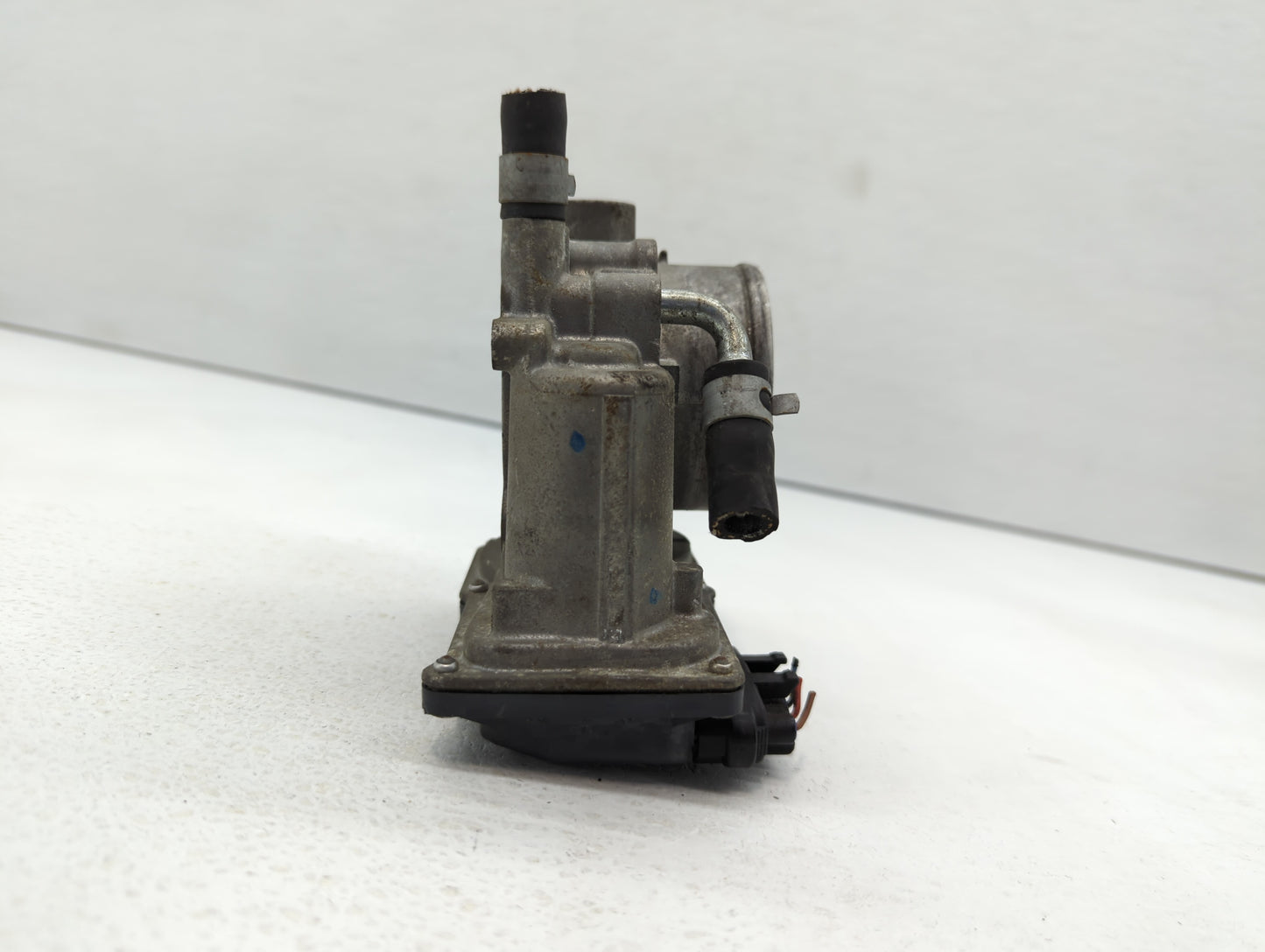 2013-2019 Subaru Legacy Throttle Body P/N:4016 1780 Fits Fits 2013 2014 2015 2016 2017 2018 2019 OEM Used Auto Parts - Oemus