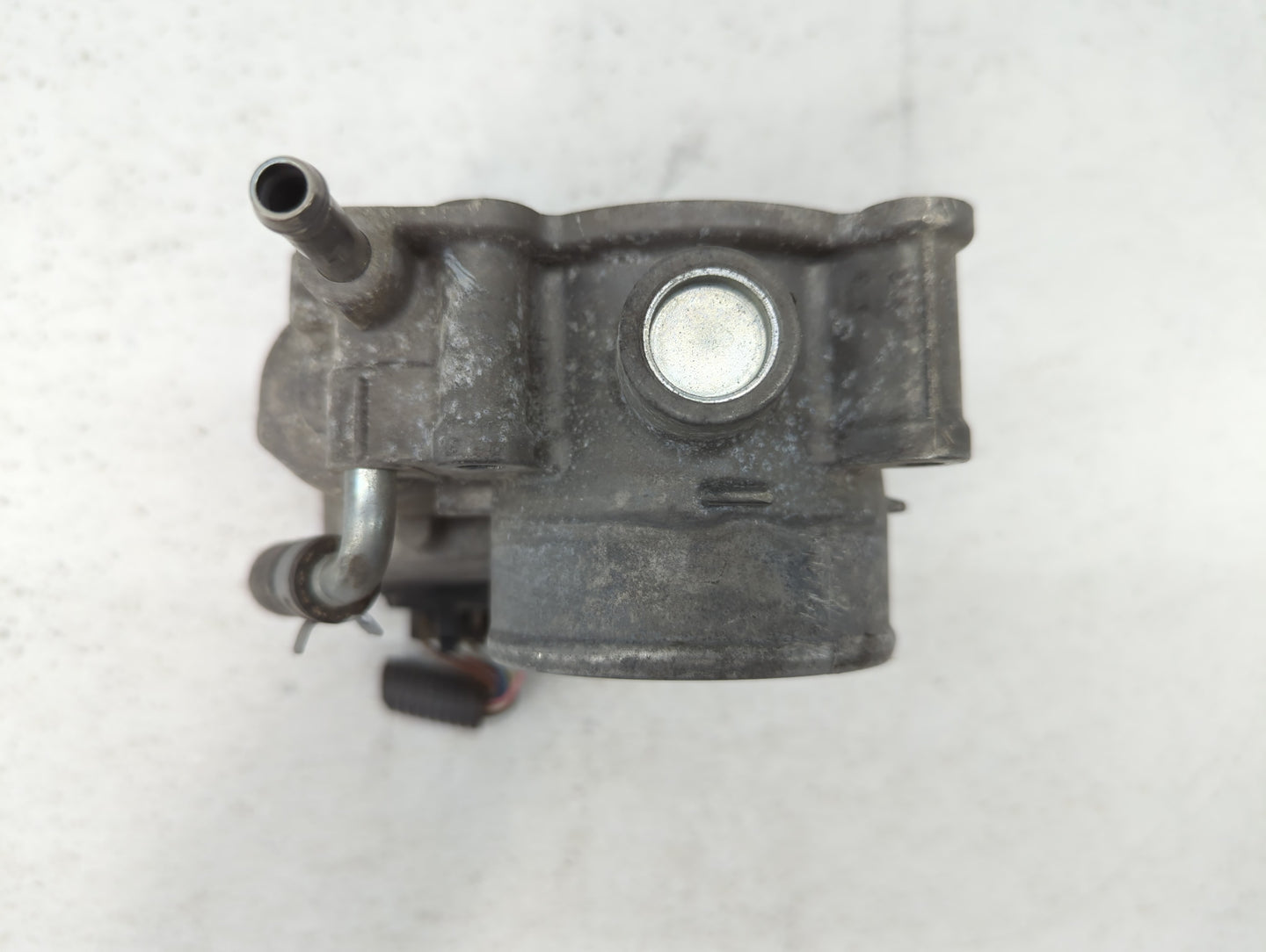 2013-2019 Subaru Legacy Throttle Body P/N:16112AA38A Fits Fits 2013 2014 2015 2016 2017 2018 2019 OEM Used Auto Parts - Oemu