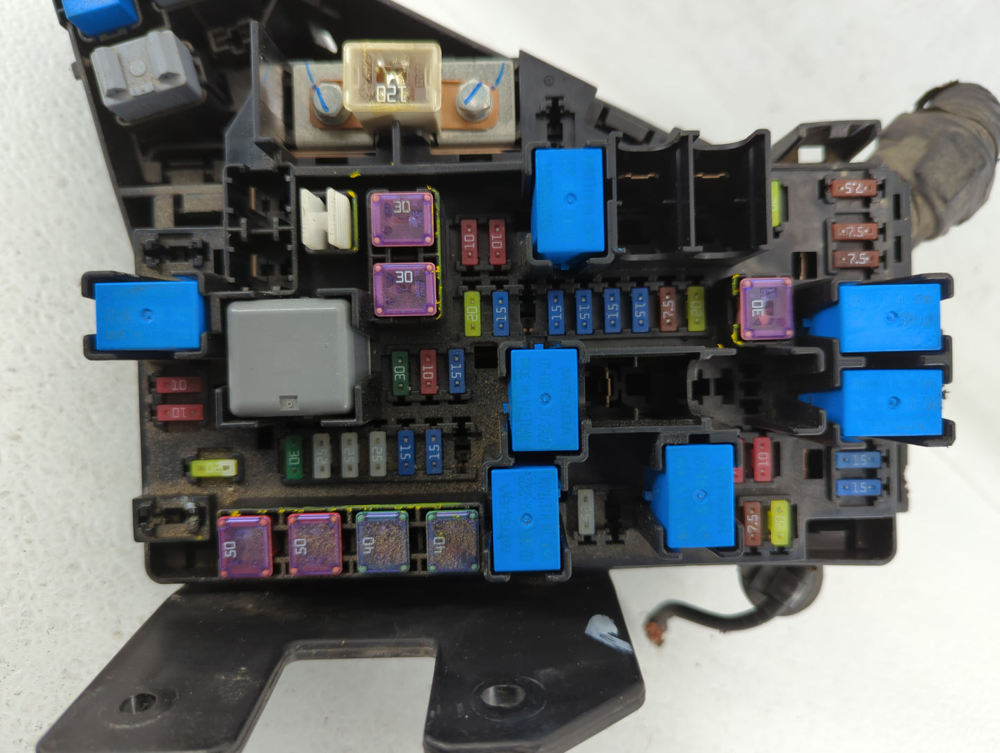 2010-2014 Subaru Legacy Fusebox Fuse Box Panel Relay Module P/N:MB503202B Fits Fits 2010 2011 2012 2013 2014 OEM Used Auto P