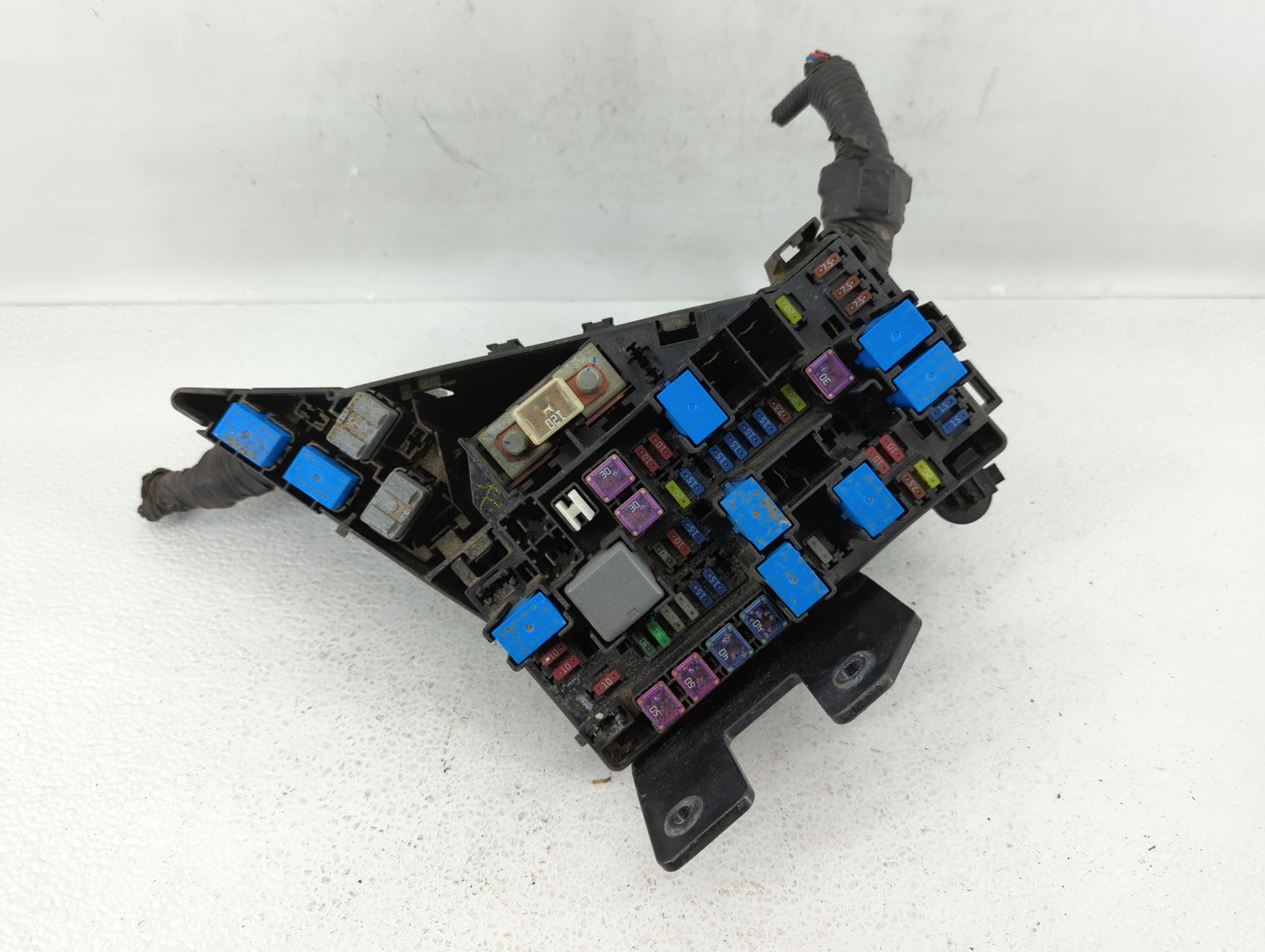 2010-2014 Subaru Legacy Fusebox Fuse Box Panel Relay Module P/N:MB503200B Fits Fits 2010 2011 2012 2013 2014 OEM Used Auto P