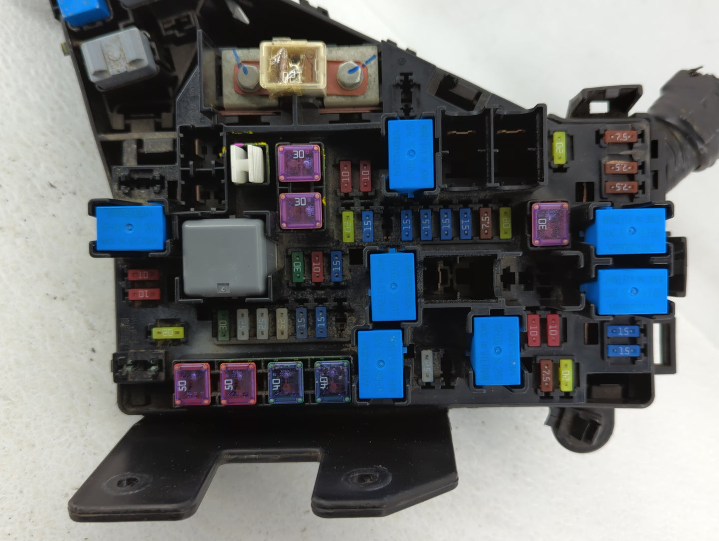 2010-2014 Subaru Legacy Fusebox Fuse Box Panel Relay Module P/N:MB503202B Fits Fits 2010 2011 2012 2013 2014 OEM Used Auto P