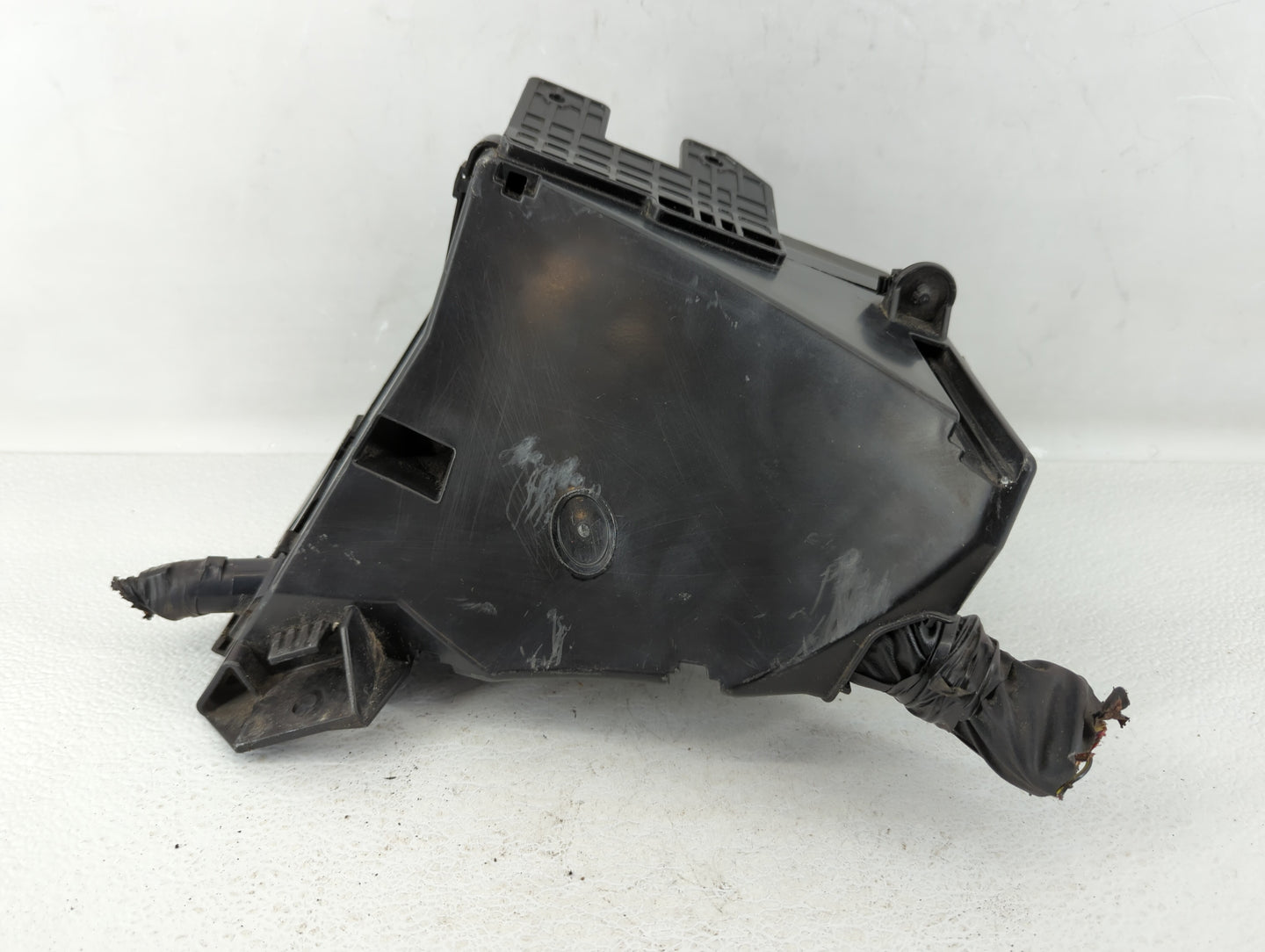 2010-2014 Subaru Legacy Fusebox Fuse Box Panel Relay Module P/N:MB503202B Fits Fits 2010 2011 2012 2013 2014 OEM Used Auto P