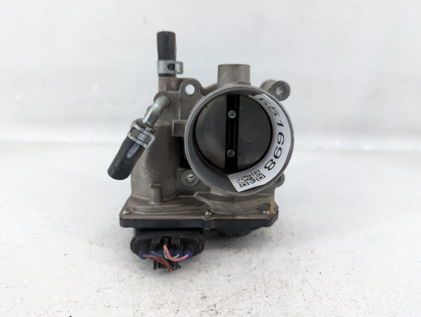 2013-2019 Subaru Legacy Throttle Body P/N:16112AA38A Fits Fits 2013 2014 2015 2016 2017 2018 2019 OEM Used Auto Parts - Oemu
