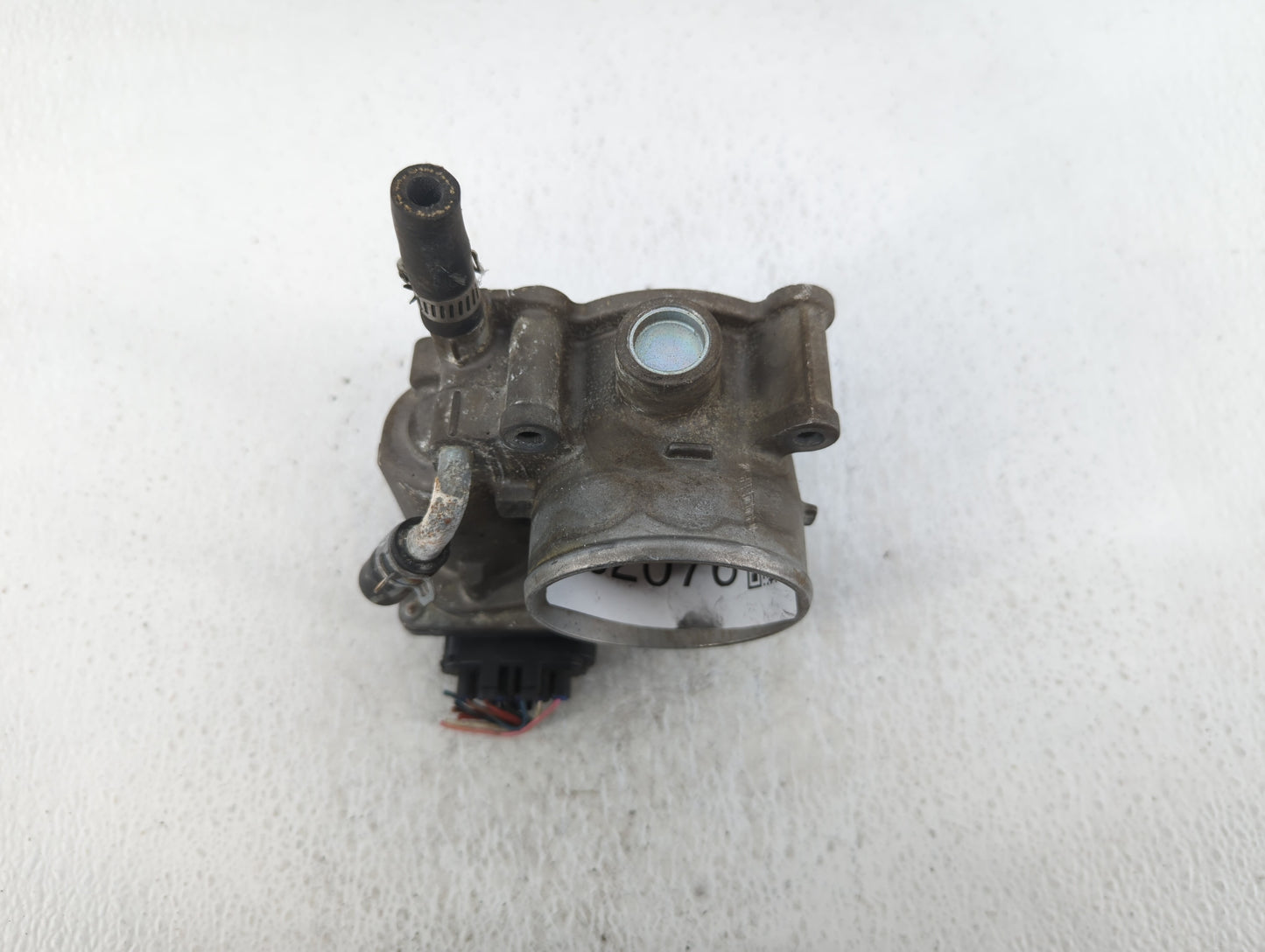 2013-2019 Subaru Legacy Throttle Body P/N:16112AA38A Fits Fits 2013 2014 2015 2016 2017 2018 2019 OEM Used Auto Parts - Oemu