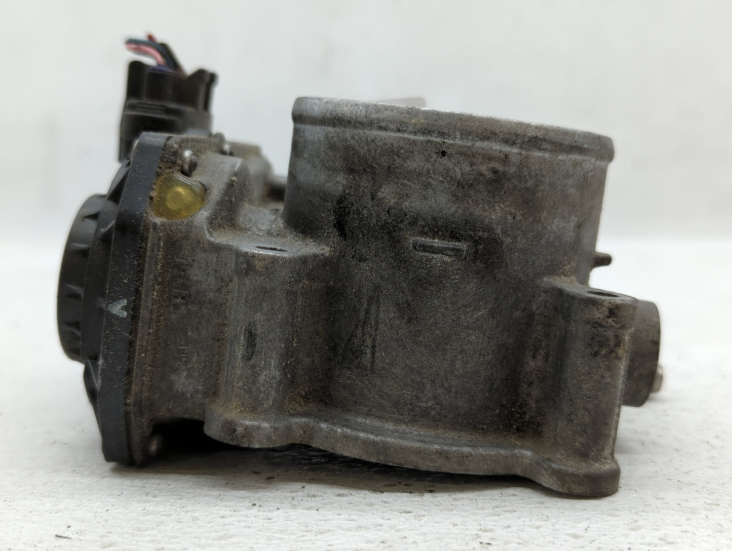 2013-2019 Subaru Legacy Throttle Body P/N:16112AA33A Fits Fits 2013 2014 2015 2016 2017 2018 2019 OEM Used Auto Parts - Oemu