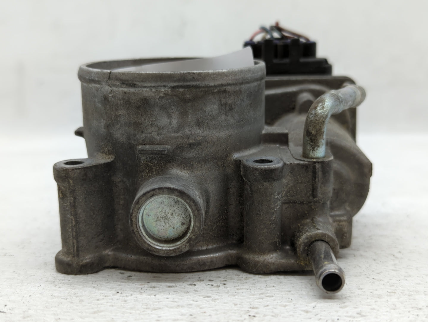 2013-2019 Subaru Legacy Throttle Body P/N:16112AA33A Fits Fits 2013 2014 2015 2016 2017 2018 2019 OEM Used Auto Parts - Oemu