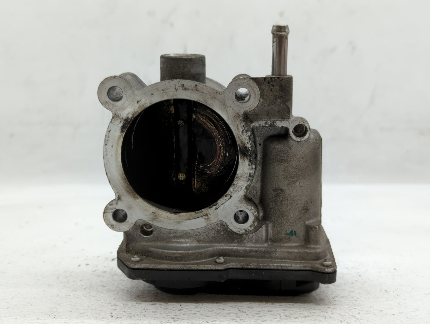 2013-2019 Subaru Legacy Throttle Body P/N:16112AA33A Fits Fits 2013 2014 2015 2016 2017 2018 2019 OEM Used Auto Parts - Oemu