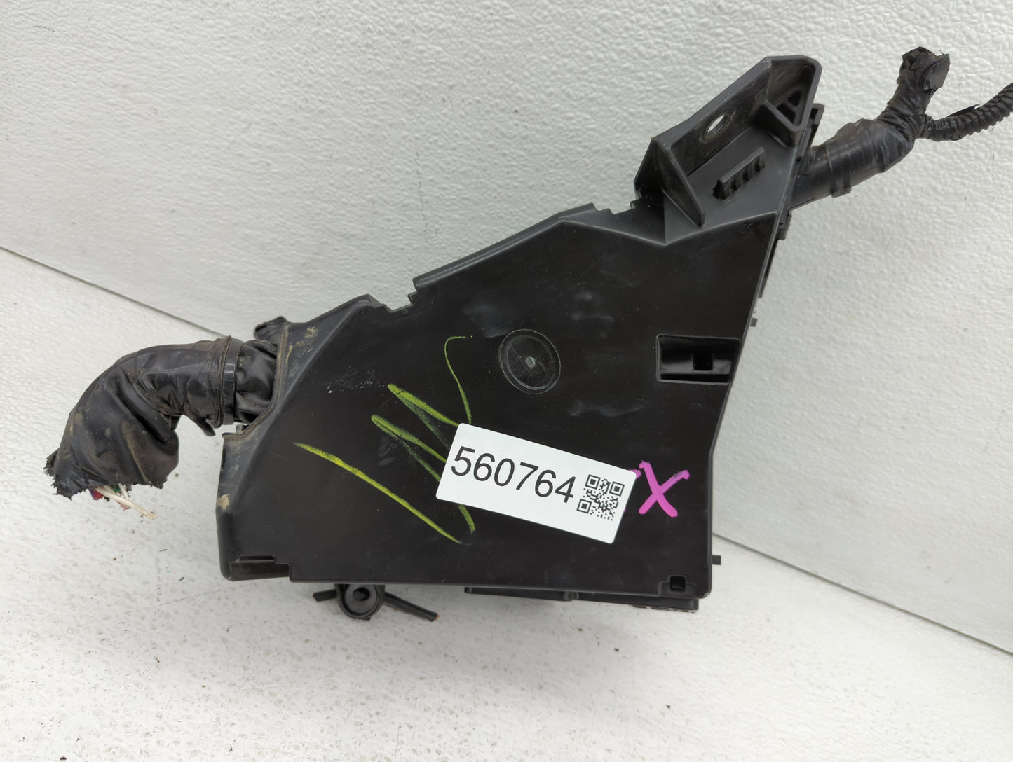 2010-2014 Subaru Legacy Fusebox Fuse Box Panel Relay Module P/N:MB503202B Fits Fits 2010 2011 2012 2013 2014 OEM Used Auto P