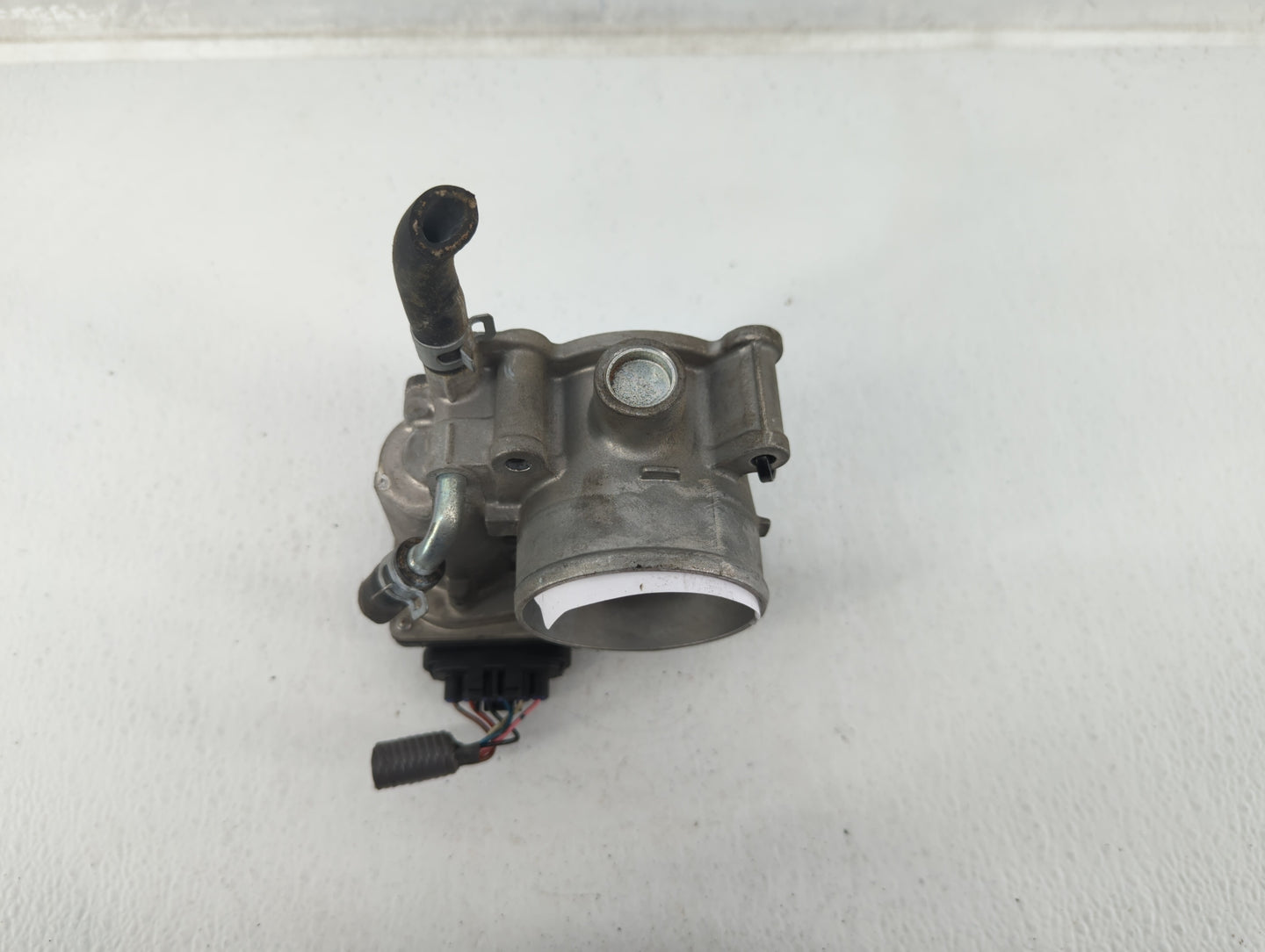 2013-2019 Subaru Legacy Throttle Body P/N:16112AA38A Fits Fits 2013 2014 2015 2016 2017 2018 2019 OEM Used Auto Parts - Oemu