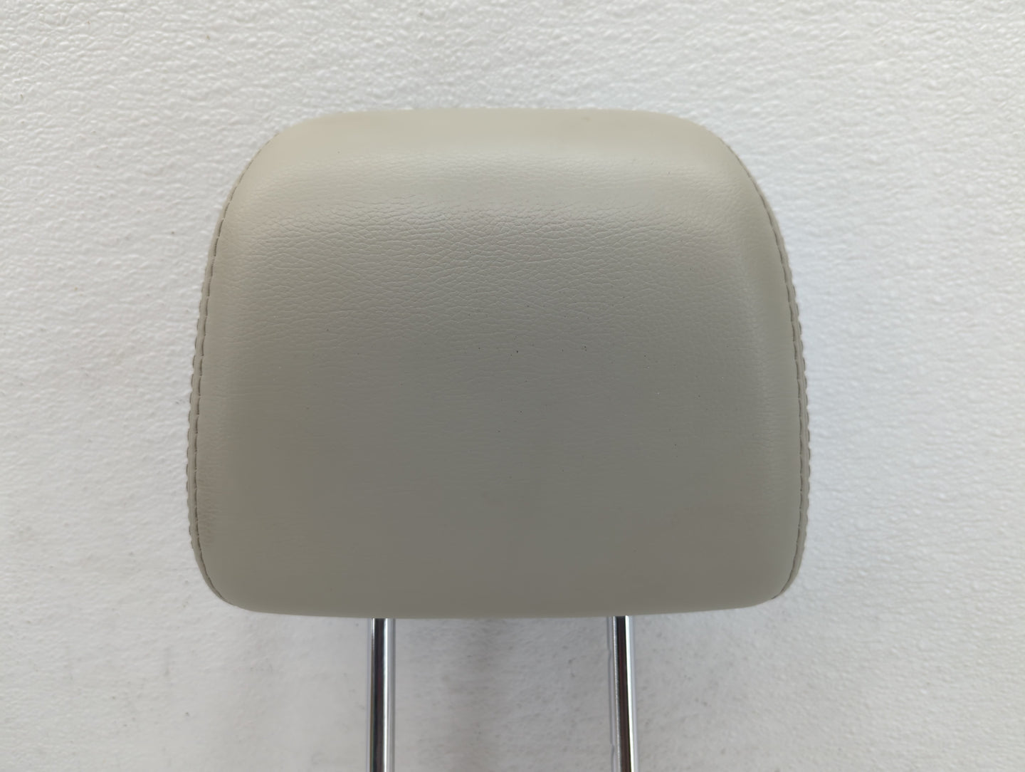 2013 Subaru Legacy Headrest Head Rest Front Driver Passenger Seat Fits OEM Used Auto Parts - Oemusedautoparts1.com
