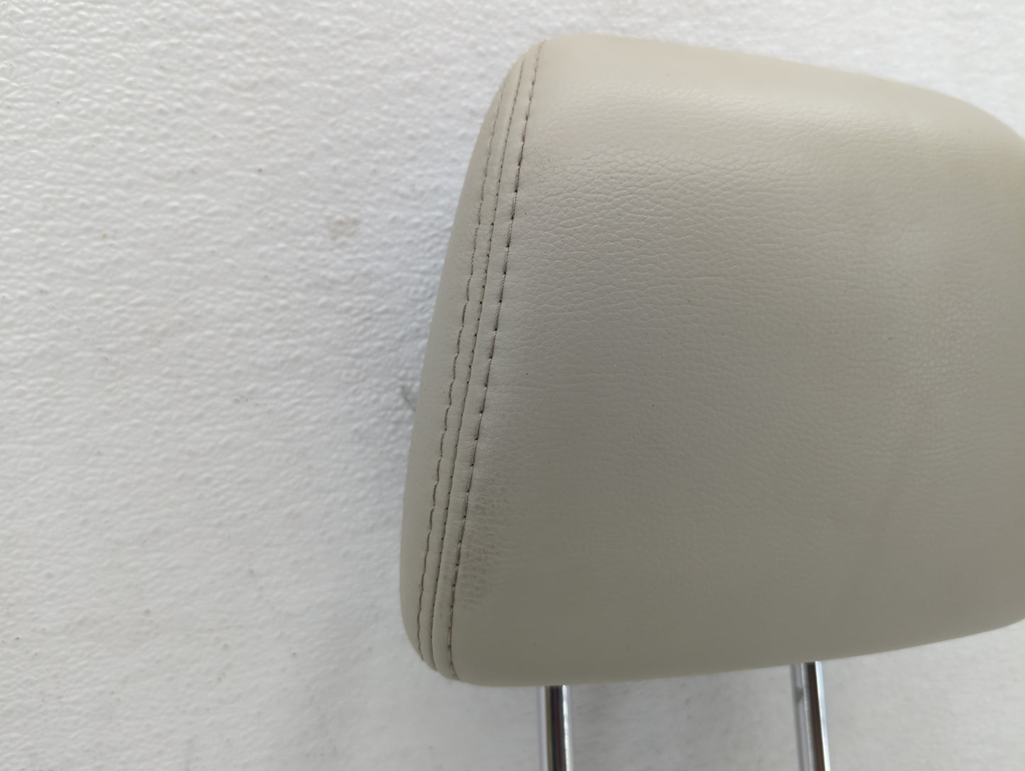 2013 Subaru Legacy Headrest Head Rest Front Driver Passenger Seat Fits OEM Used Auto Parts - Oemusedautoparts1.com