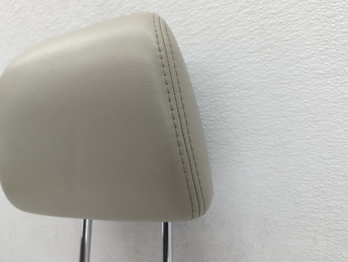 2013 Subaru Legacy Headrest Head Rest Front Driver Passenger Seat Fits OEM Used Auto Parts - Oemusedautoparts1.com