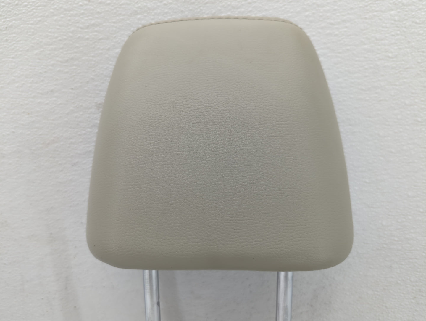 2013 Subaru Legacy Headrest Head Rest Front Driver Passenger Seat Fits OEM Used Auto Parts - Oemusedautoparts1.com