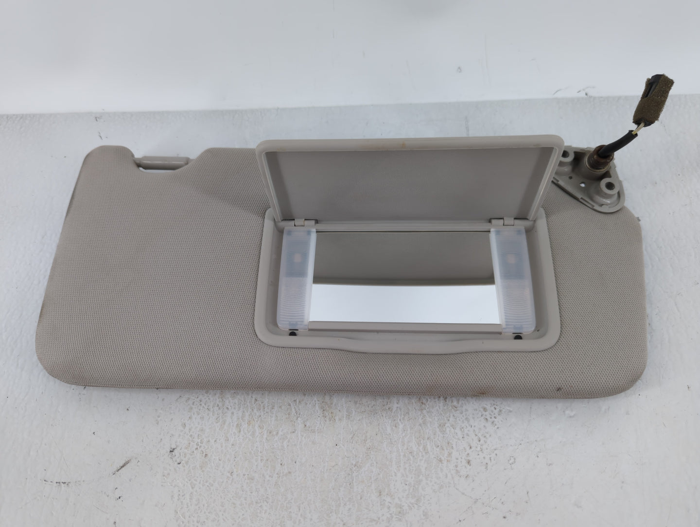 2010-2014 Subaru Legacy Sun Visor Shade Replacement Passenger Right Mirror Fits Fits 2010 2011 2012 2013 2014 OEM Used Auto 