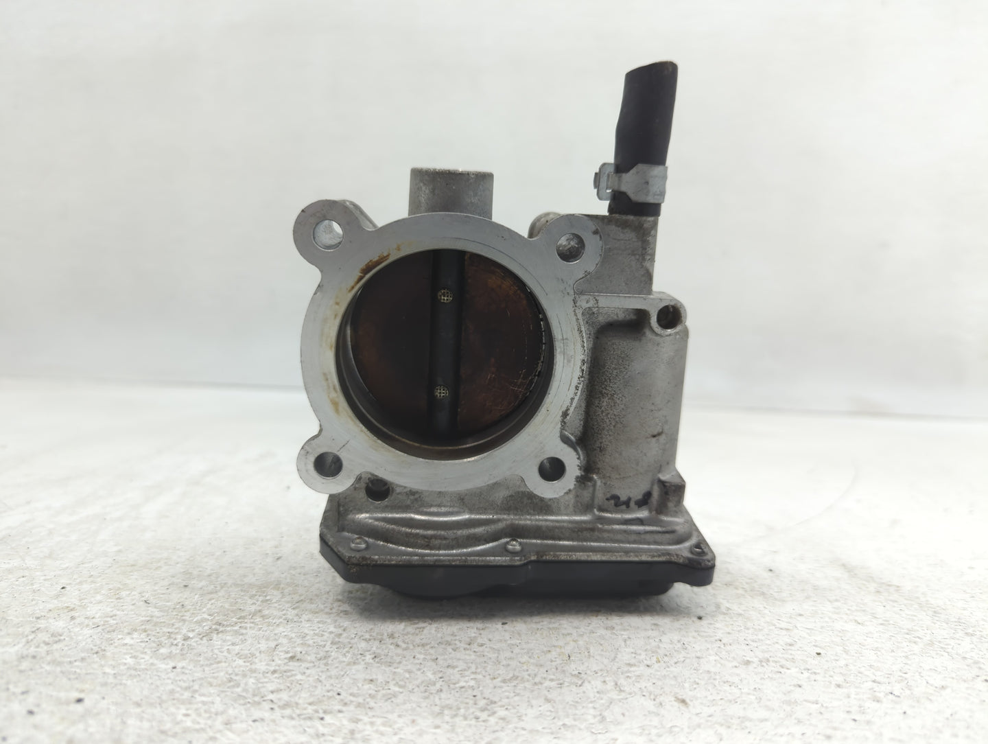 2013-2019 Subaru Legacy Throttle Body P/N:16112AA38A Fits Fits 2013 2014 2015 2016 2017 2018 2019 OEM Used Auto Parts - Oemu