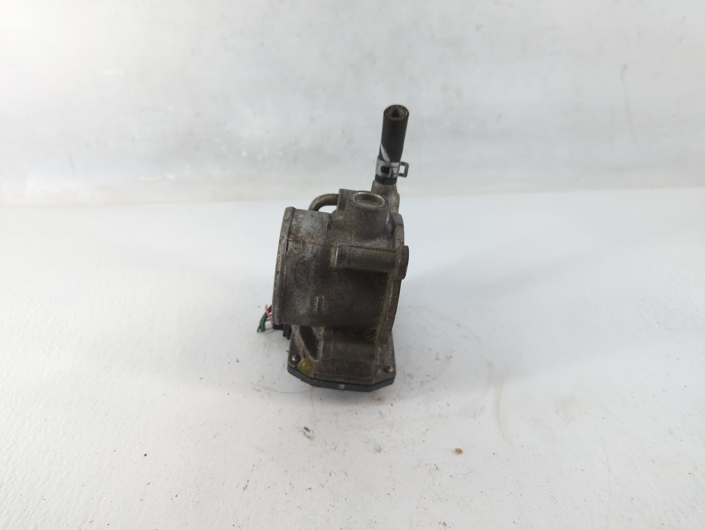 2013-2019 Subaru Legacy Throttle Body P/N:8T02 1780-01438 16112AA38A Fits Fits 2013 2014 2015 2016 2017 2018 2019 OEM Used A