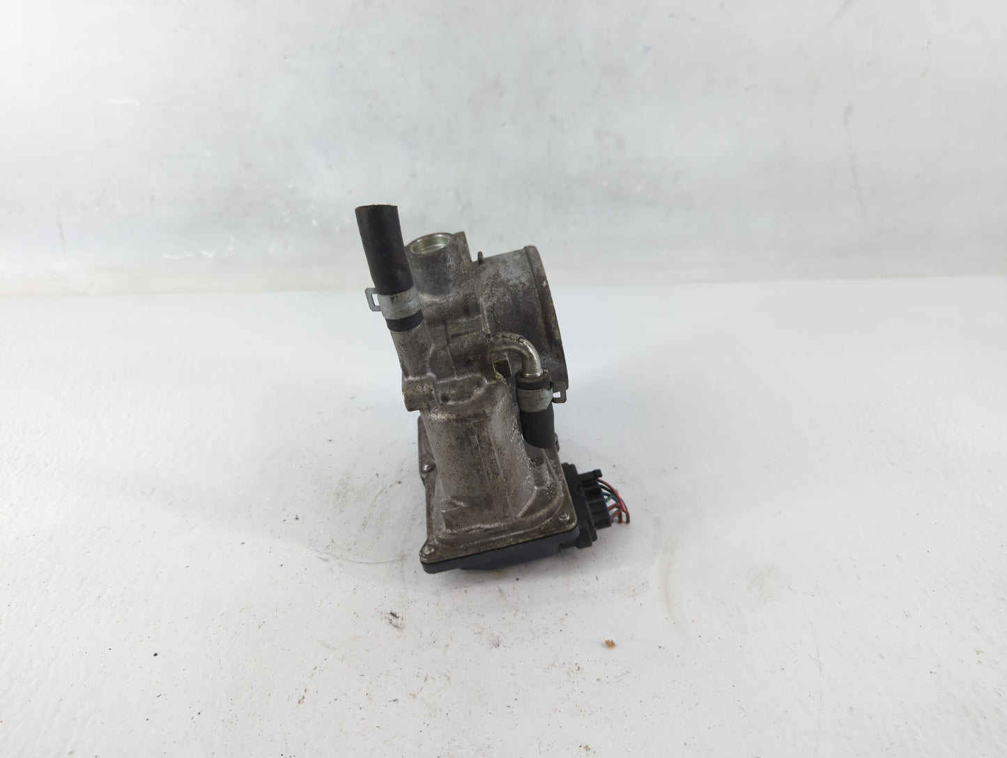 2013-2019 Subaru Legacy Throttle Body P/N:8T02 1780-01438 16112AA38A Fits Fits 2013 2014 2015 2016 2017 2018 2019 OEM Used A