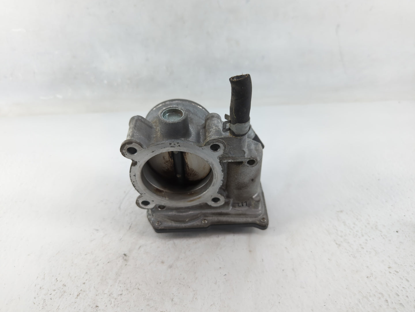 2013-2019 Subaru Legacy Throttle Body P/N:8T02 1780-01438 16112AA38A Fits Fits 2013 2014 2015 2016 2017 2018 2019 OEM Used A