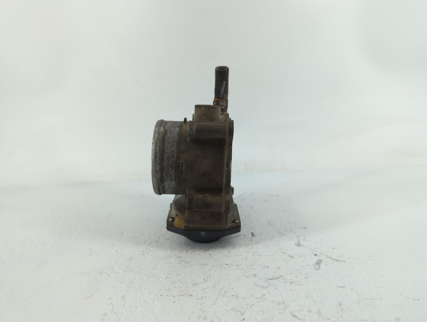 2013-2019 Subaru Legacy Throttle Body P/N:16112AA38A Fits Fits 2013 2014 2015 2016 2017 2018 2019 OEM Used Auto Parts - Oemu