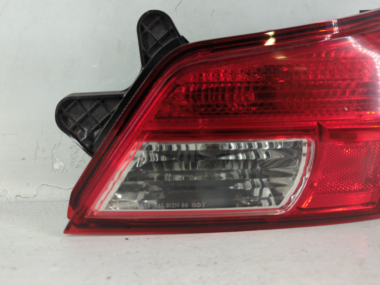 2010-2013 Subaru Legacy Tail Light Assembly Passenger Right OEM P/N:2ZR 946 094 946 094 Fits Fits 2010 2011 2012 2013 OEM Us