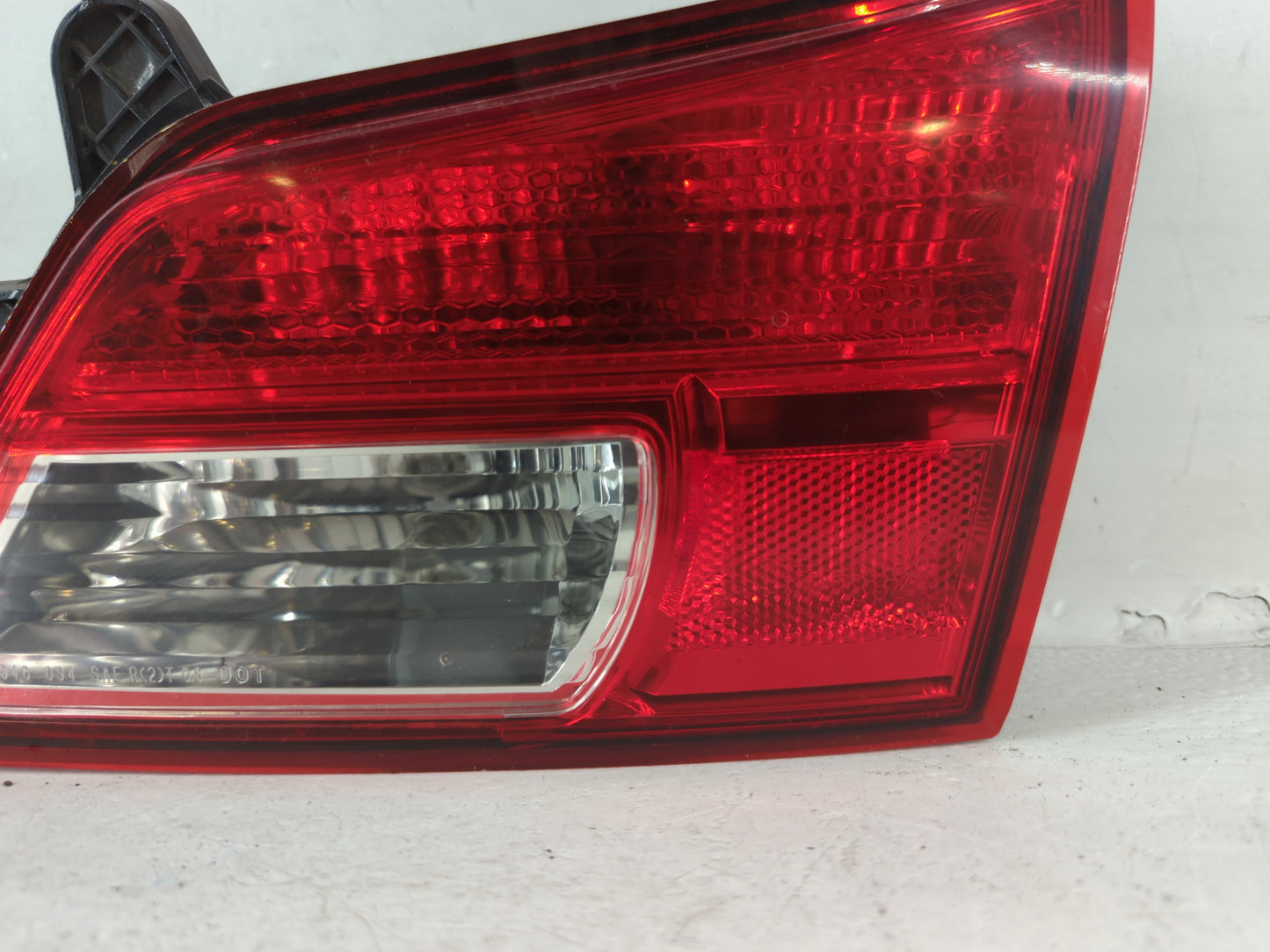 2010-2013 Subaru Legacy Tail Light Assembly Passenger Right OEM P/N:2ZR 946 094 946 094 Fits Fits 2010 2011 2012 2013 OEM Us