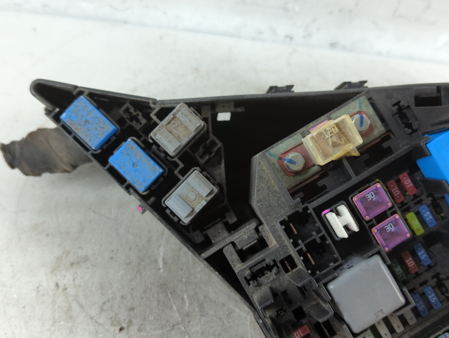 2010-2014 Subaru Legacy Fusebox Fuse Box Panel Relay Module P/N:MB503202B Fits Fits 2010 2011 2012 2013 2014 OEM Used Auto P