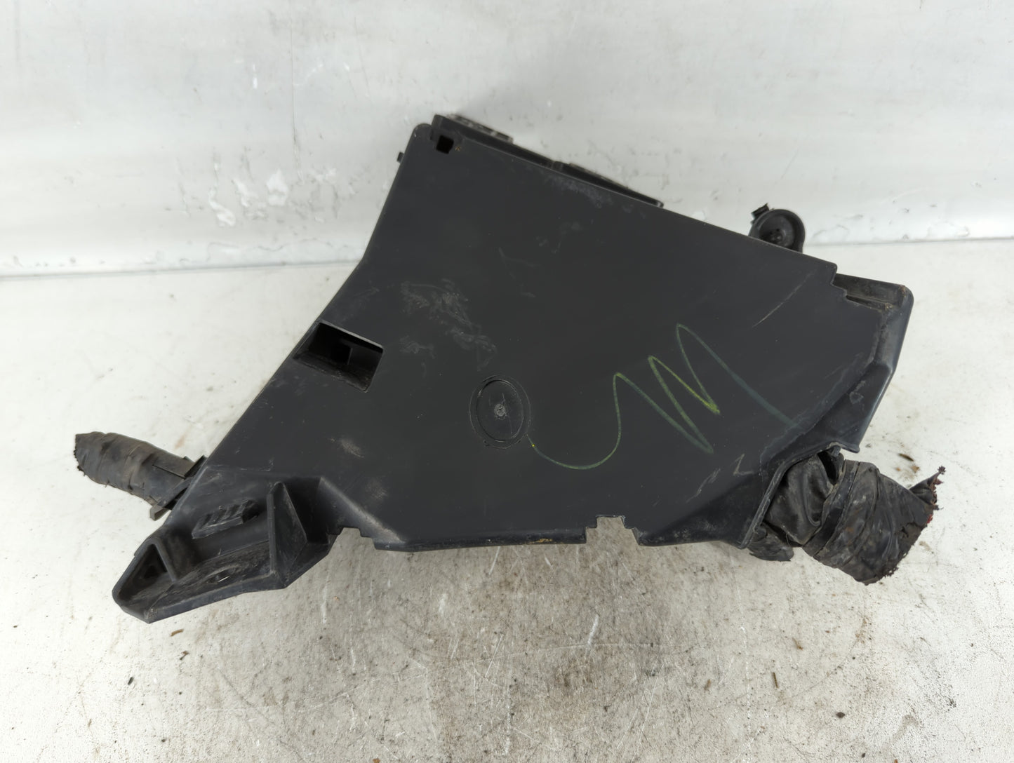 2010-2014 Subaru Legacy Fusebox Fuse Box Panel Relay Module P/N:MB702800B Fits Fits 2010 2011 2012 2013 2014 OEM Used Auto P