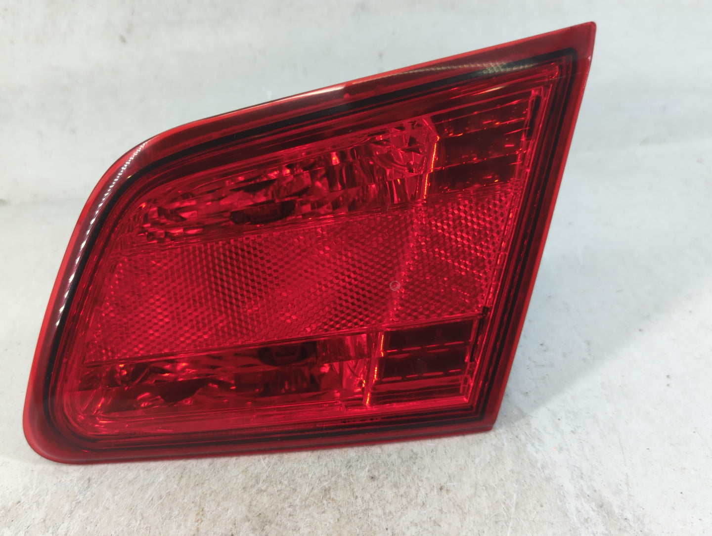 2010-2014 Subaru Legacy Tail Light Assembly Passenger Right OEM Fits Fits 2010 2011 2012 2013 2014 OEM Used Auto Parts - Oem