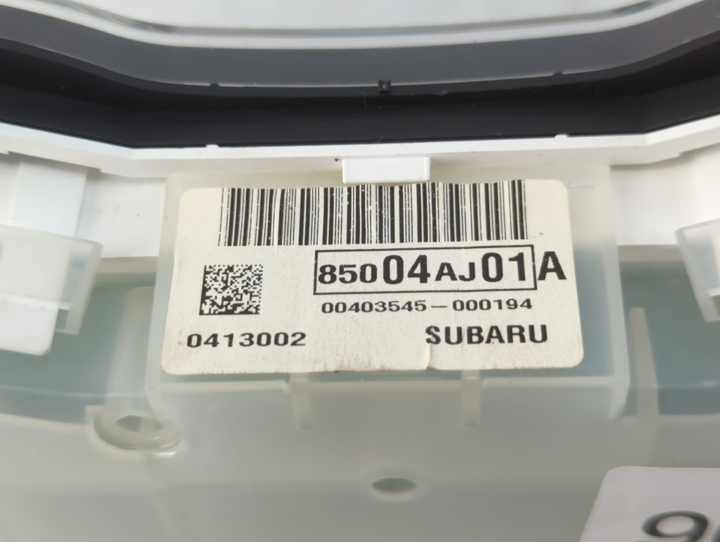 2013-2014 Subaru Legacy Instrument Cluster Speedometer Gauges P/N:0413002 85004AJ01A Fits Fits 2013 2014 OEM Used Auto Parts