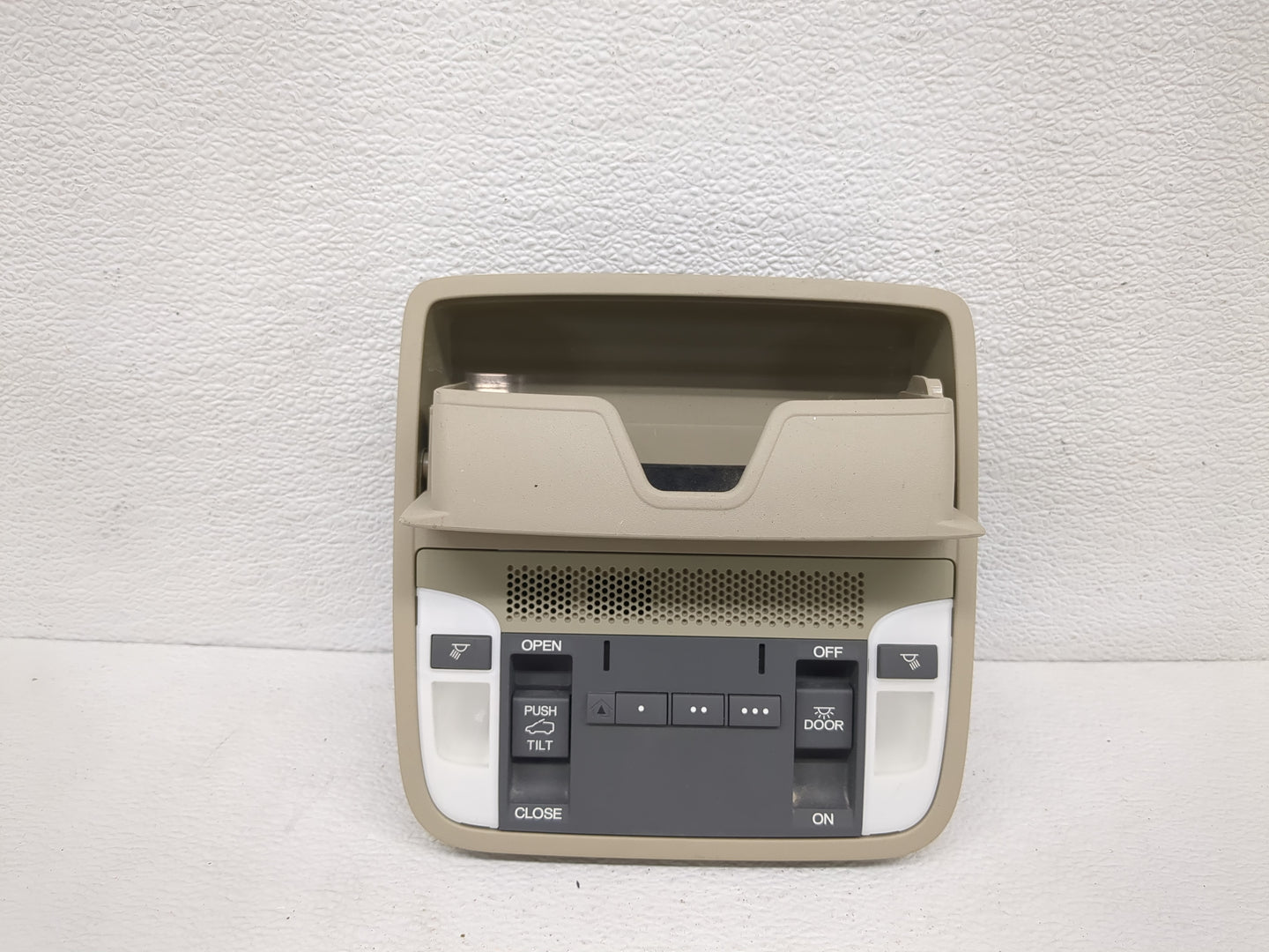 2013 Subaru Rx Overhead Roof Console - Oemusedautoparts1.com