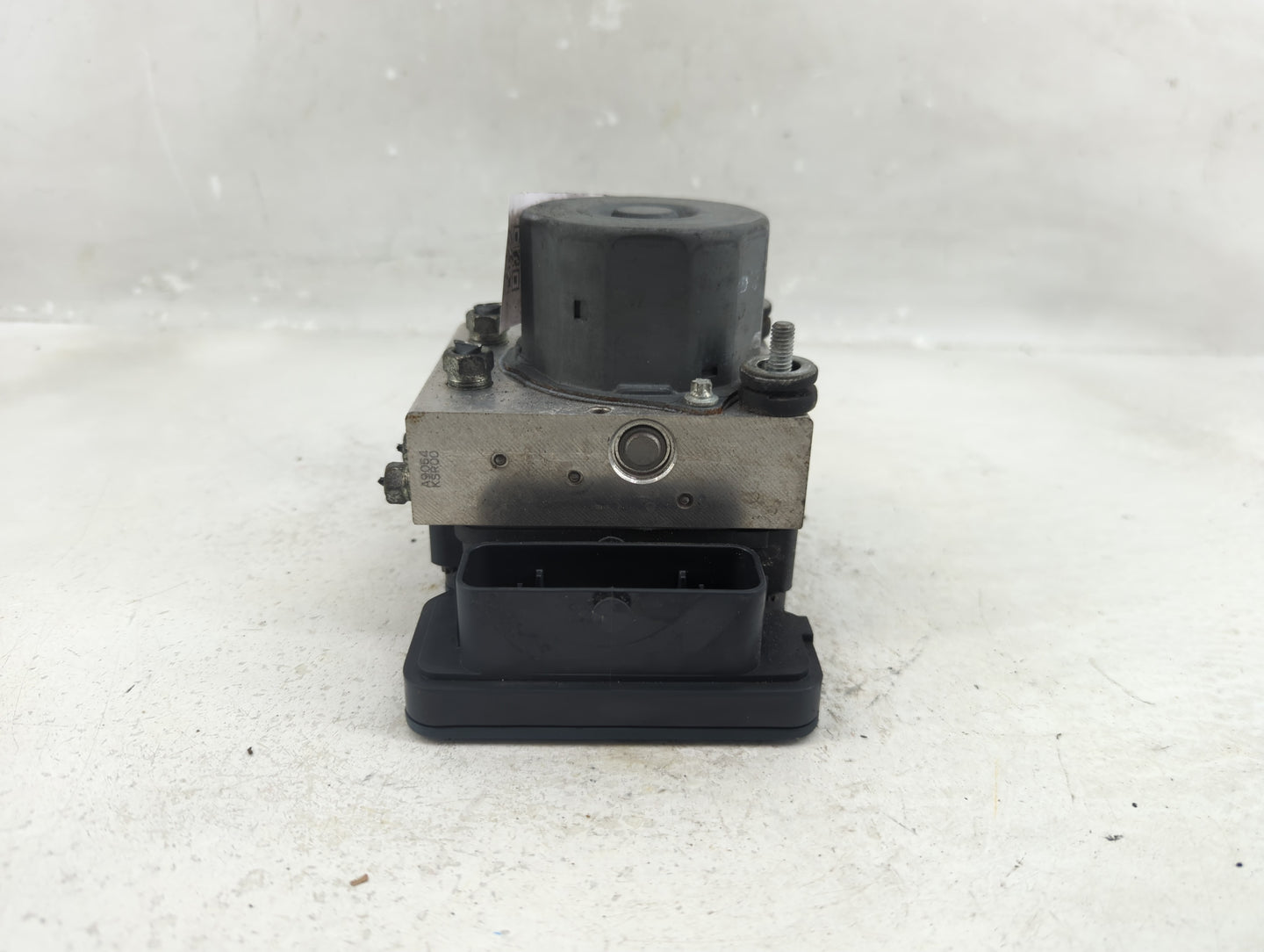 2013-2014 Subaru Xv ABS Pump Control Module Replacement P/N:27536F J190 Fits Fits 2013 2014 OEM Used Auto Parts - Oemusedaut