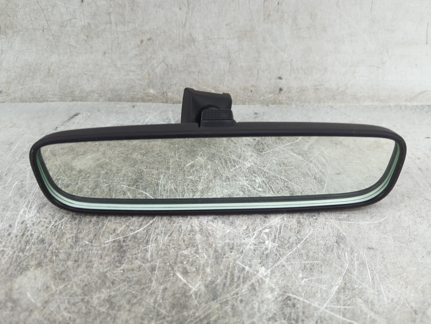2013-2015 Subaru Xv Interior Rear View Mirror Replacement OEM P/N:A047171 Murakami 7225 Fits OEM Used Auto Parts - Oemusedau