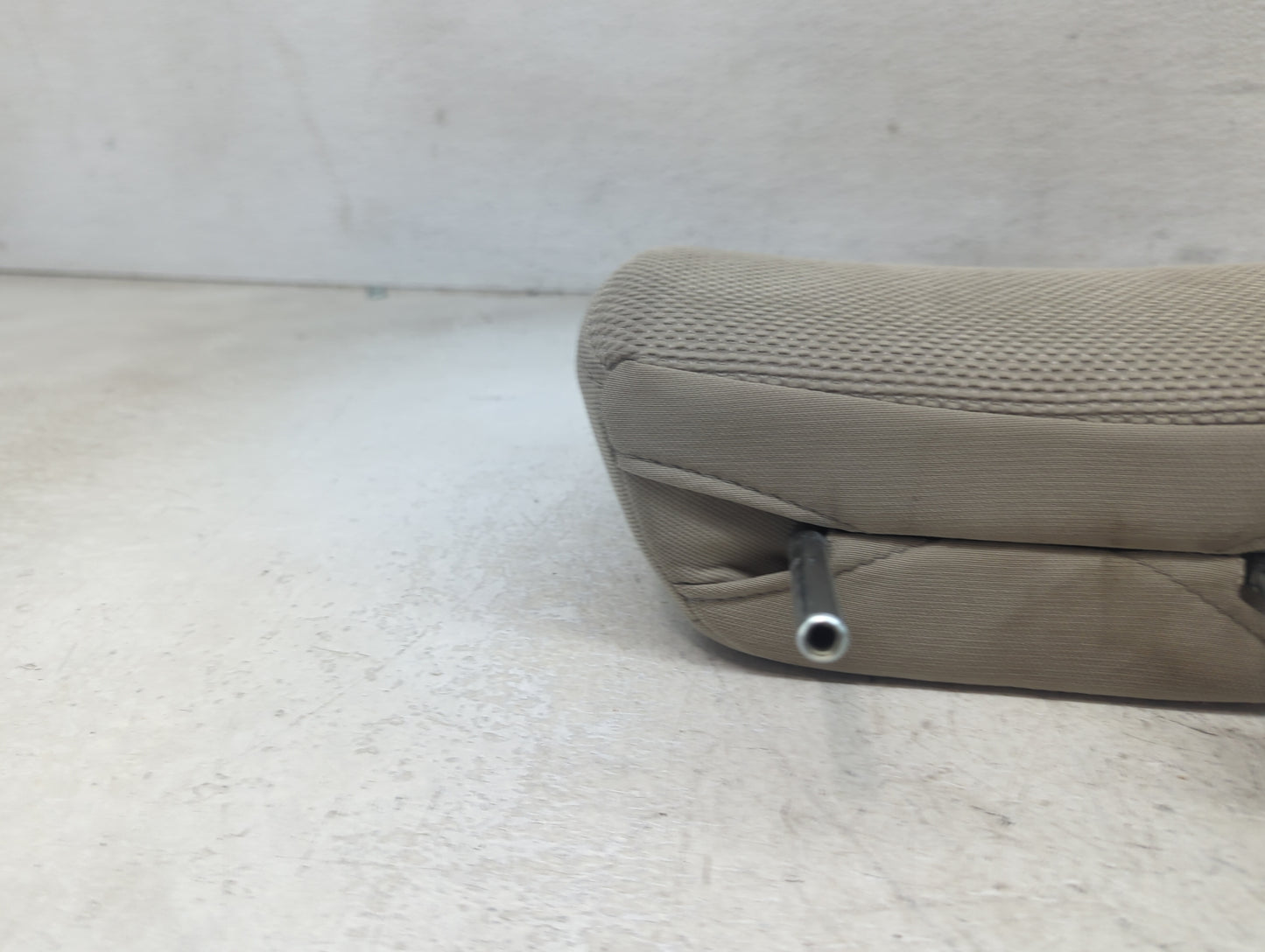 2013 Subaru Xv Headrest Head Rest Rear Seat Fits OEM Used Auto Parts - Oemusedautoparts1.com