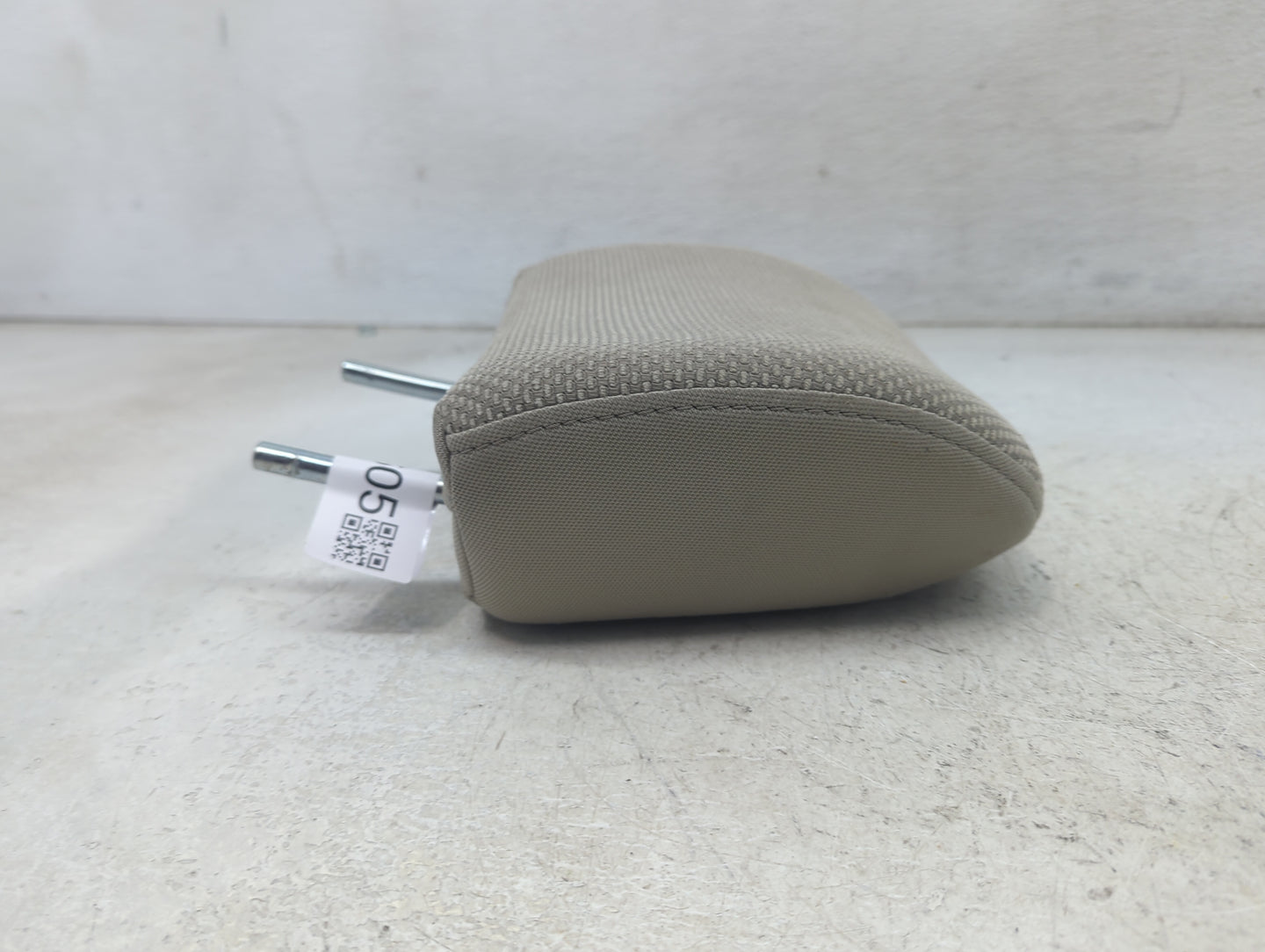 2013 Subaru Xv Headrest Head Rest Rear Seat Fits OEM Used Auto Parts - Oemusedautoparts1.com