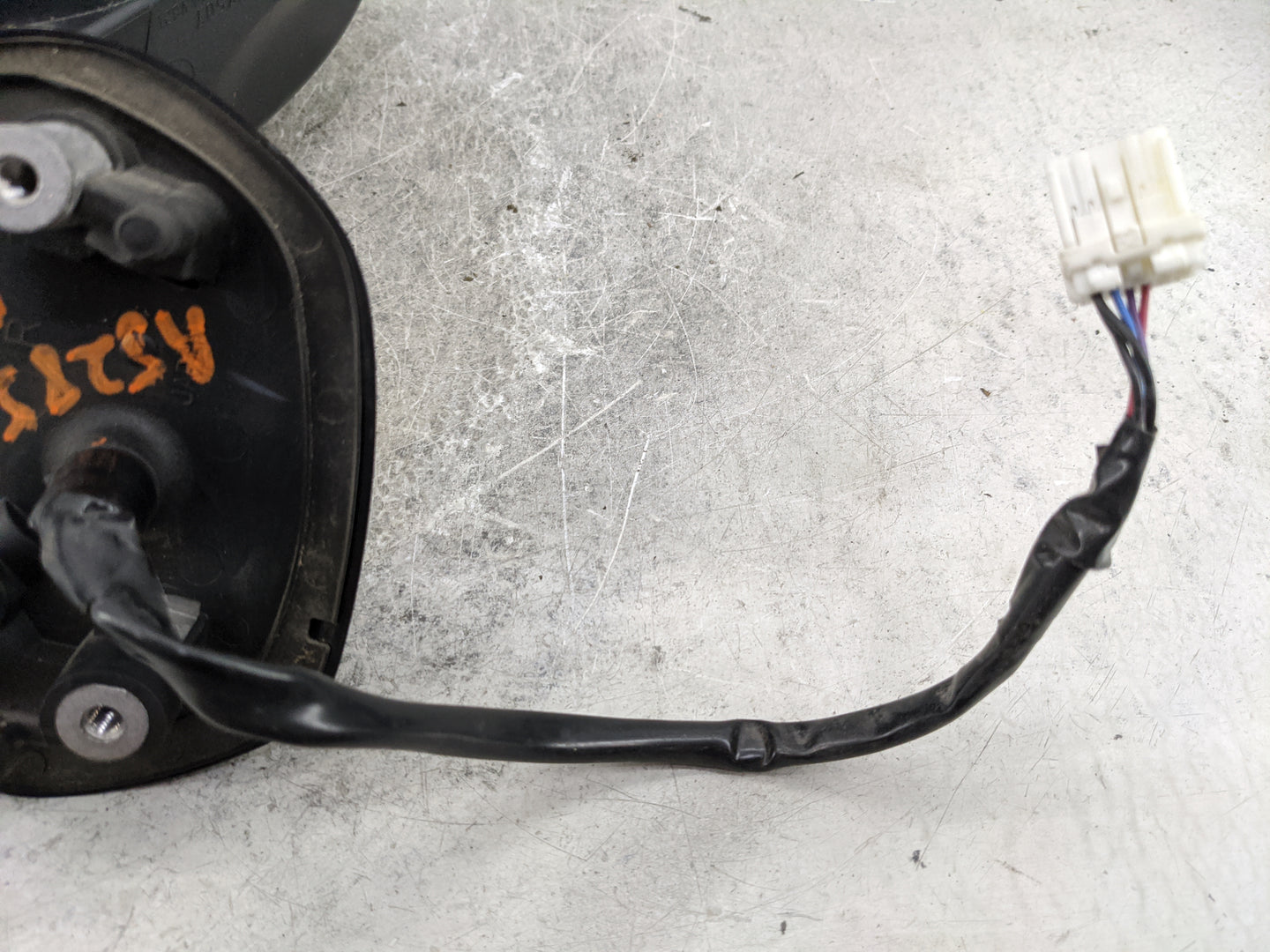 2013-2014 Subaru Xv Passenger Side View Mirror - Right Door Mirror OEM Used - Oemusedautoparts1.com